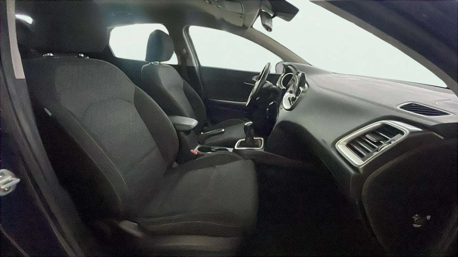 Kia XCeed 1.6 CRDi Drive - foto 10
