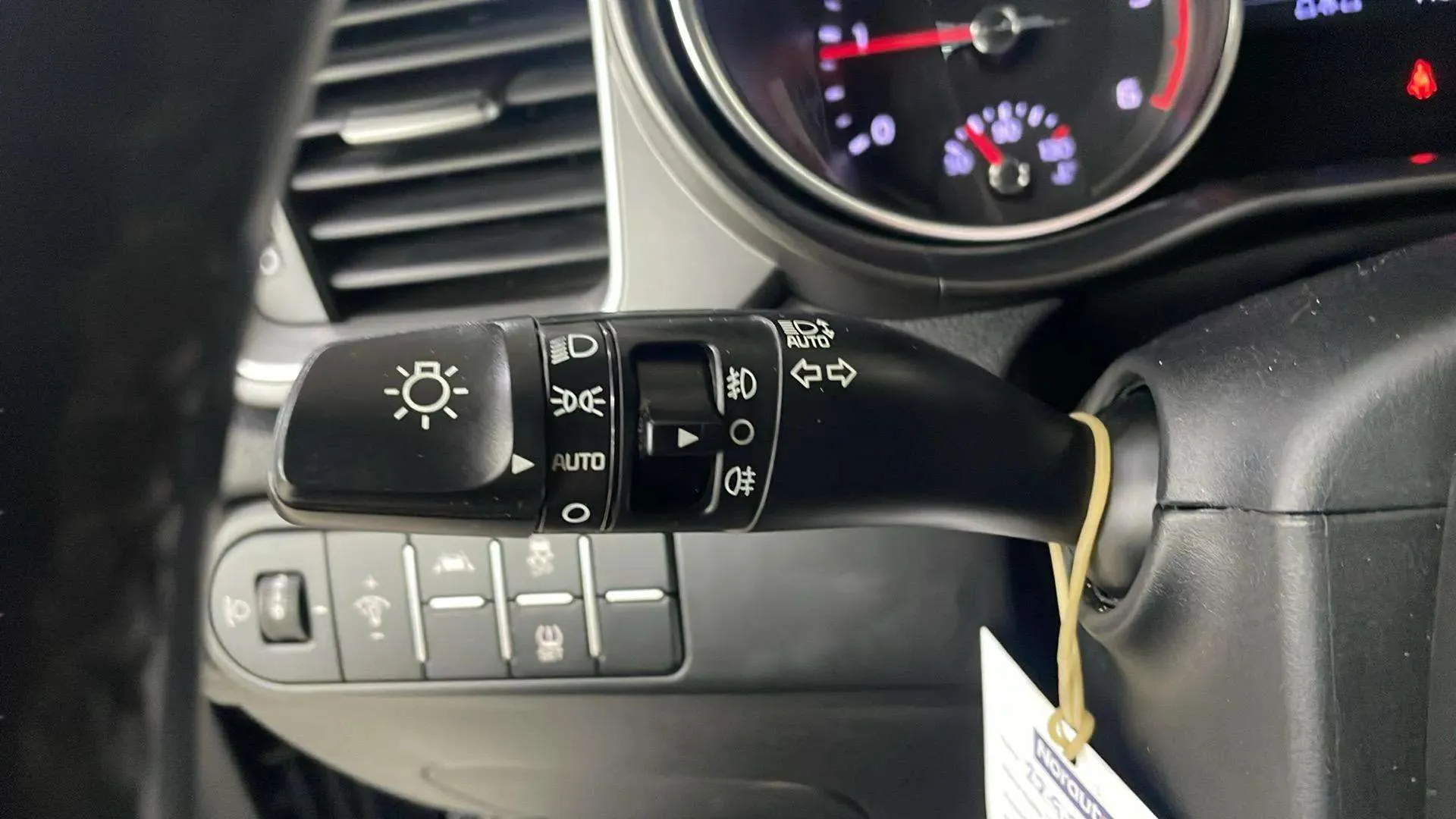 Kia XCeed 1.6 CRDi Drive - foto 24