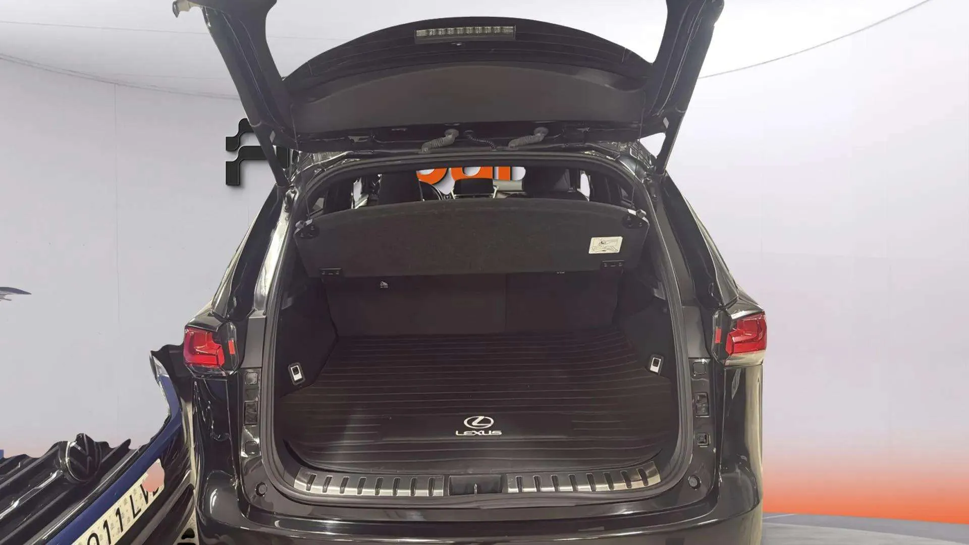 Lexus NX 2.5 300h Premium 2WD - foto 5
