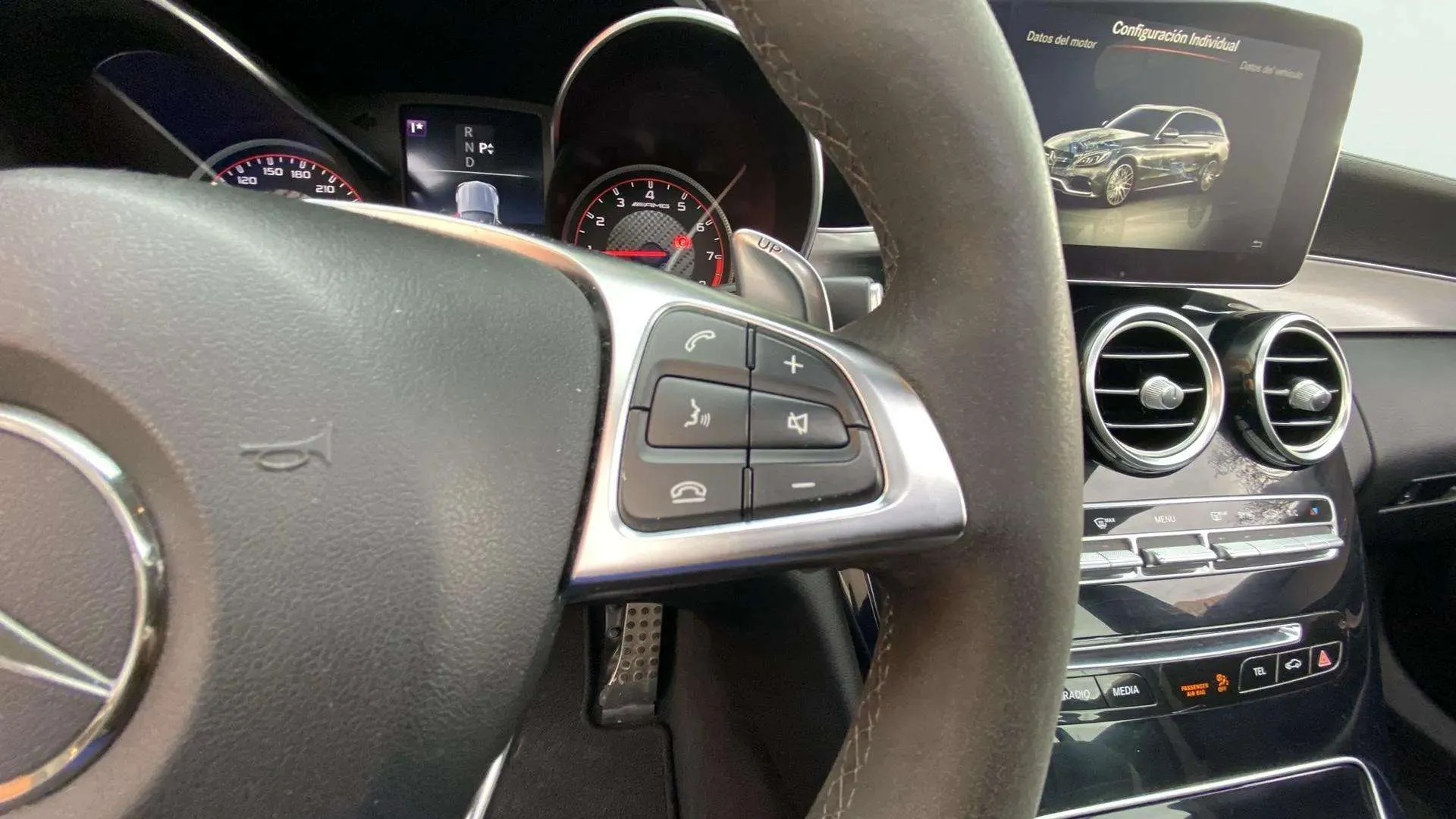 Mercedes-Benz Clase C Mercedes-AMG C 63 Estate - foto 23