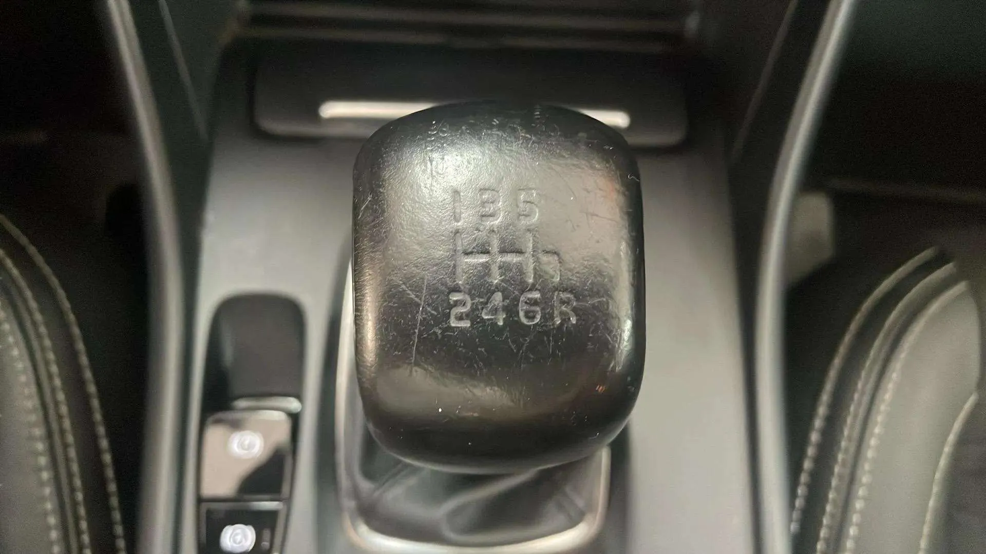 Volvo XC40 1.5 T3 Momentum - foto 17