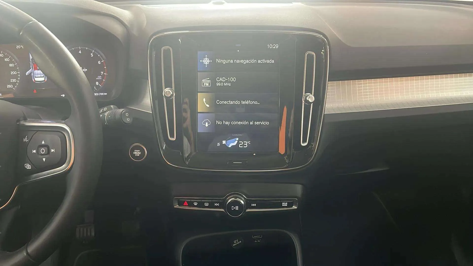 Volvo XC40 1.5 T3 Momentum - foto 7