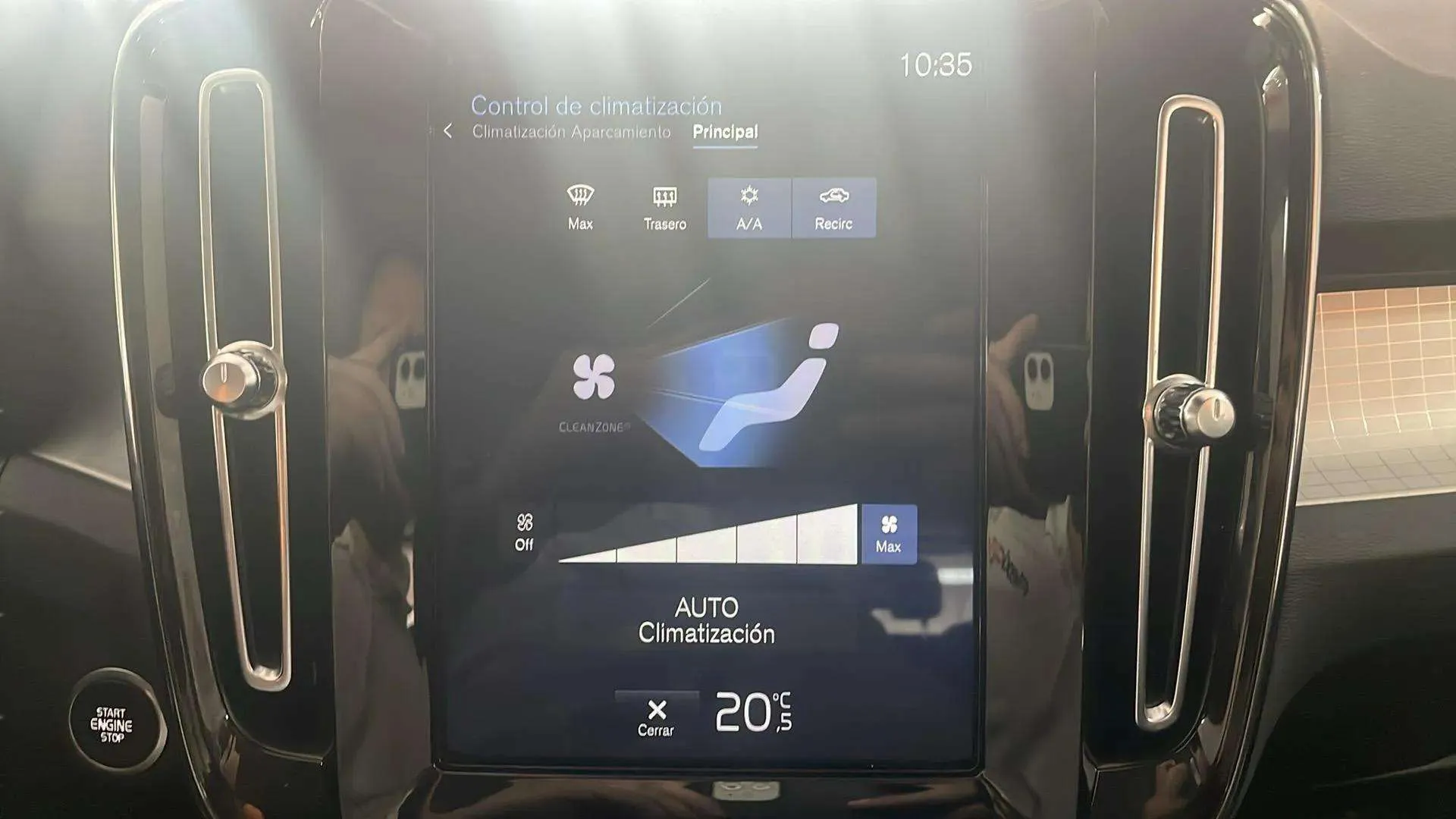 Volvo XC40 1.5 T3 Momentum - foto 22
