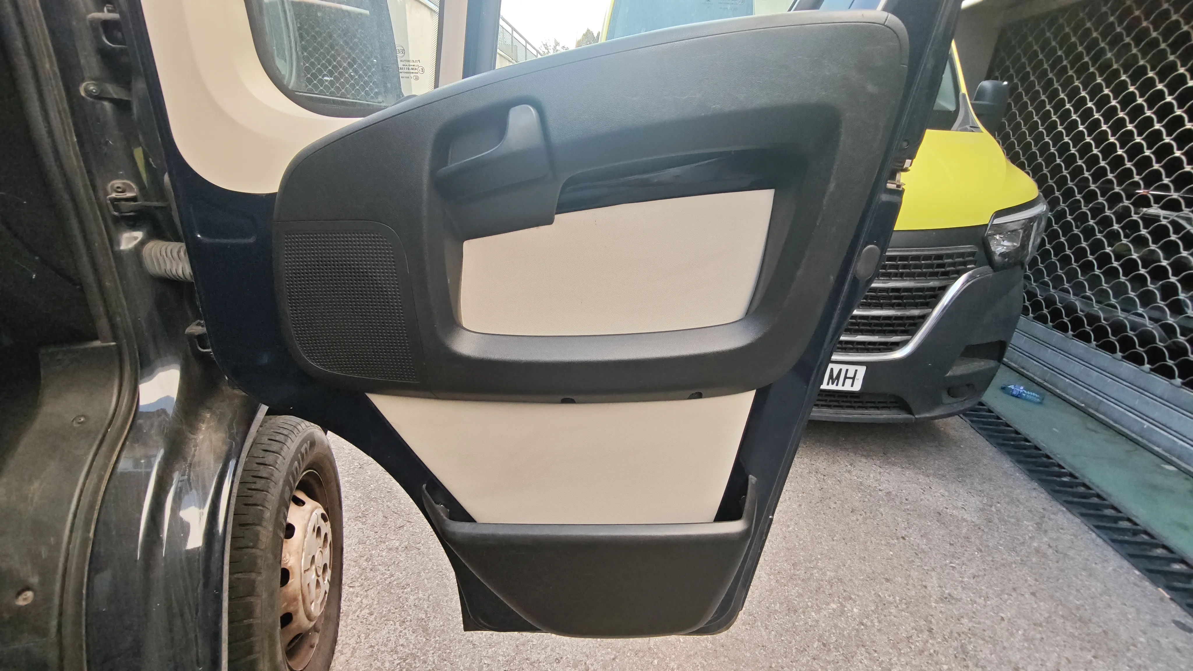 Fiat Ducato 30 2.3 MJT PC-TN Combi - foto 17