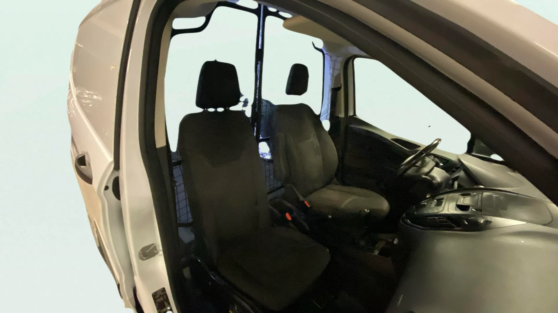 Ford Transit 1.0 EcoBoost Titanium - foto 9