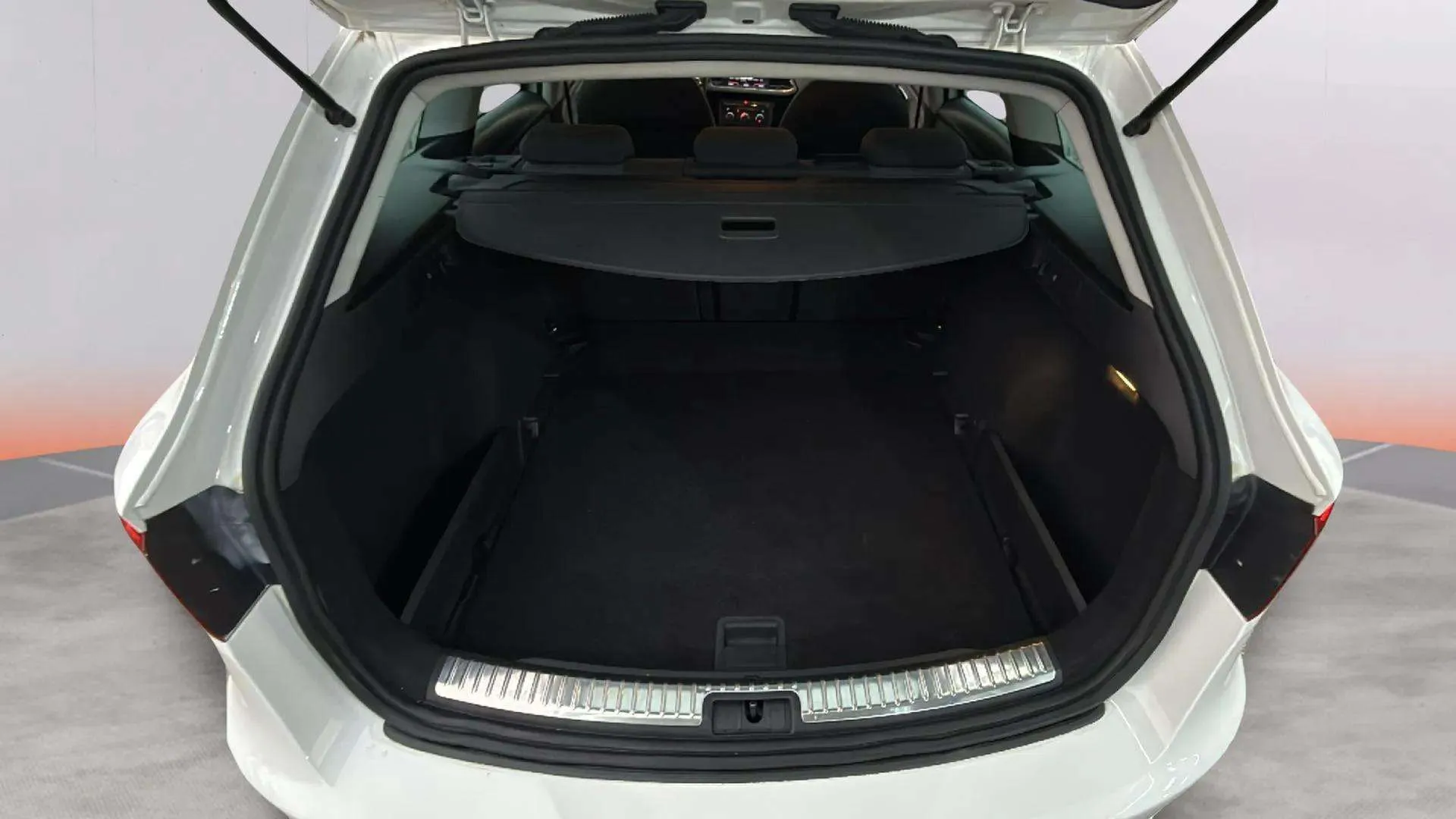 SEAT León 1.6 TDI Style - foto 13