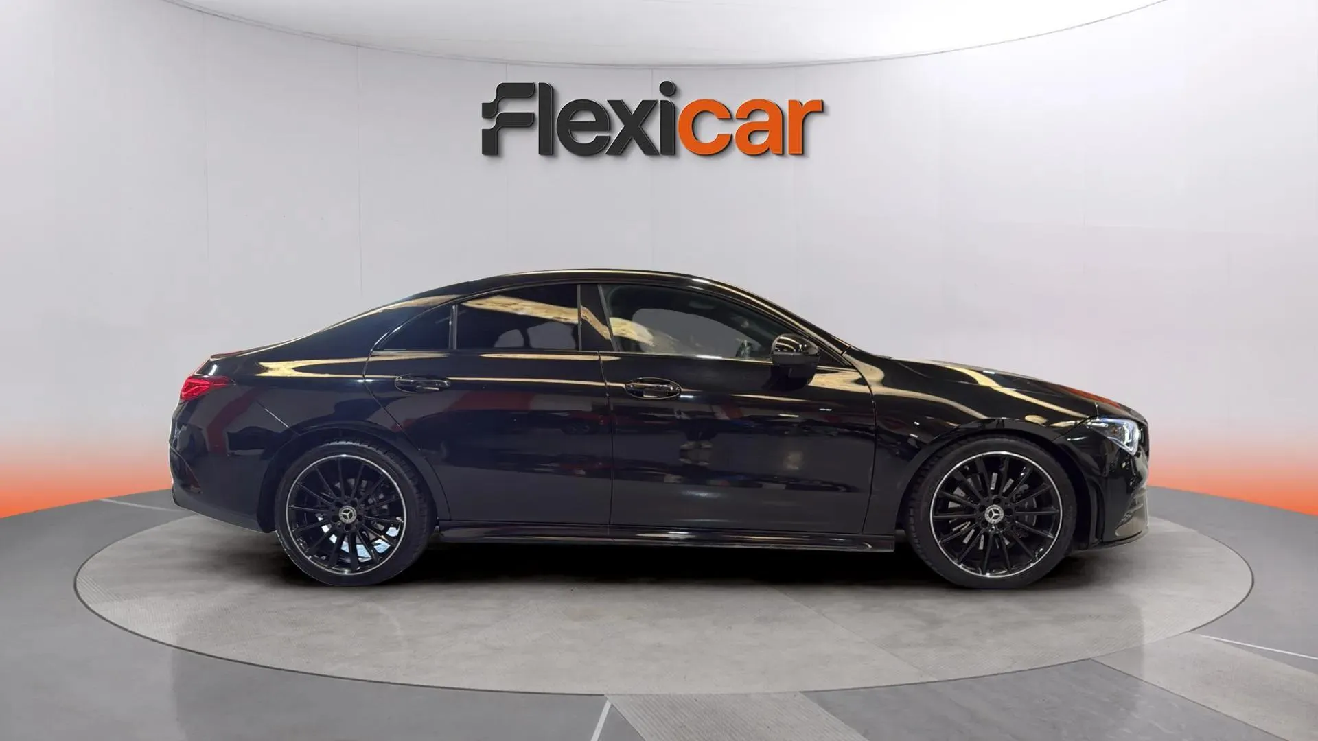 Mercedes-Benz CLA 200 - foto 5
