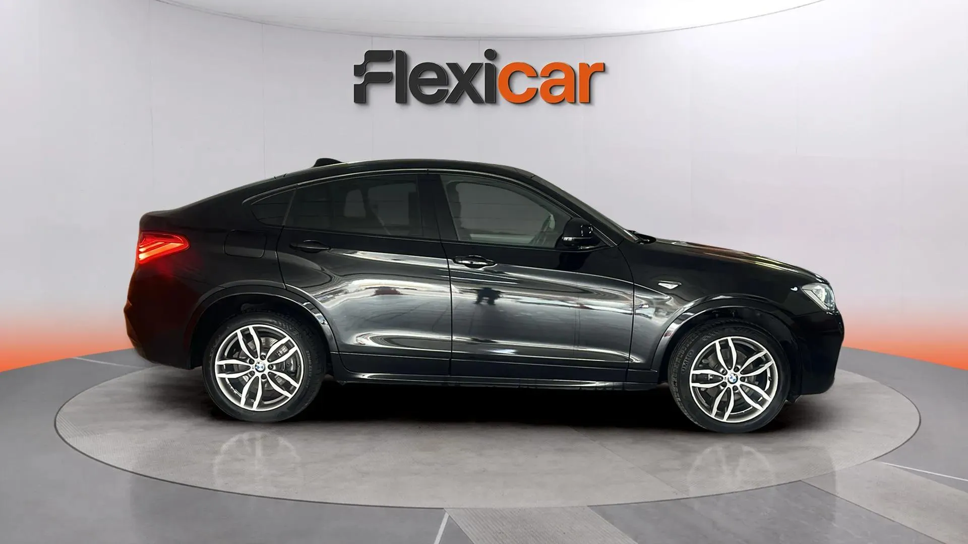 BMW X4 xDrive20d - foto 4