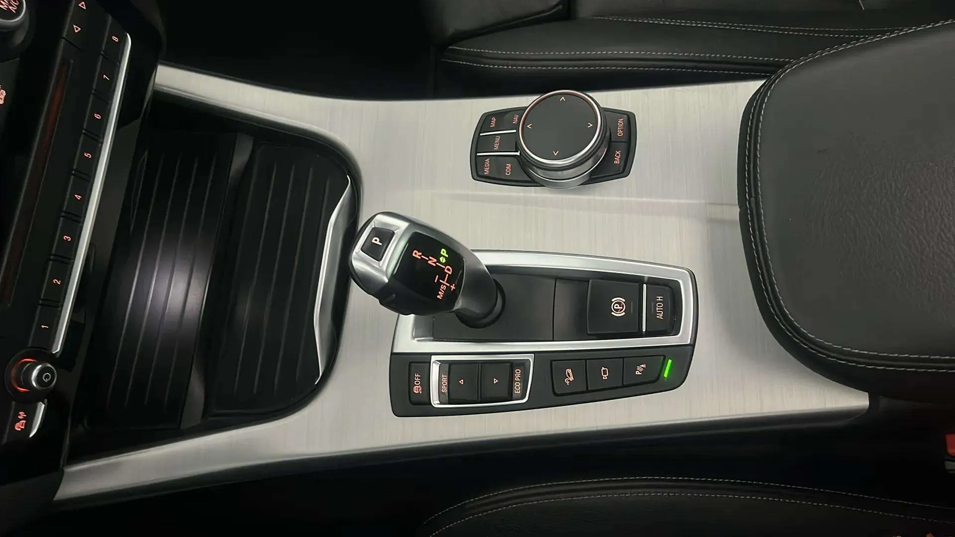 BMW X4 xDrive20d - foto 17