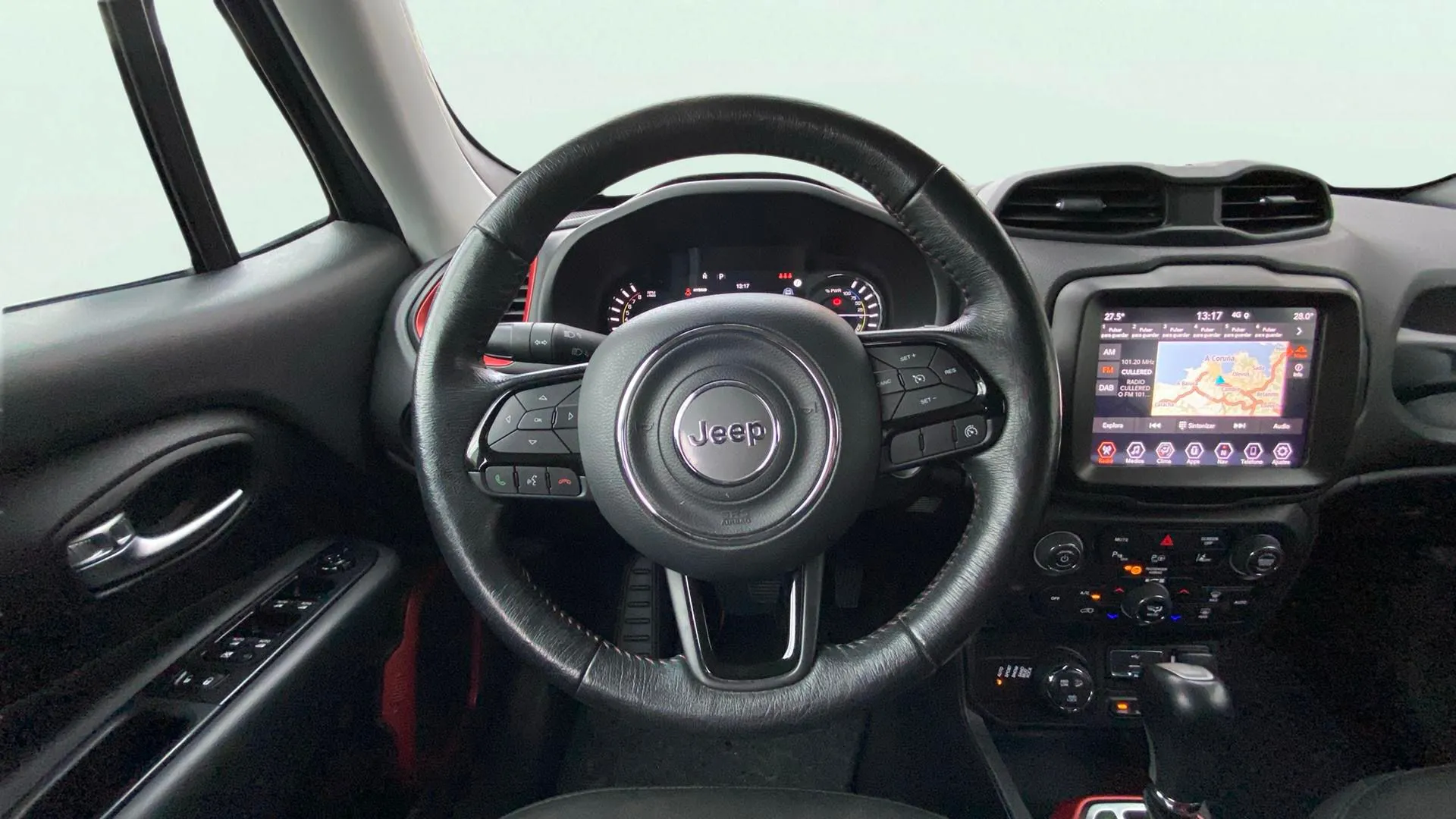 Jeep Renegade 4xe 1.3 PHEV Trailhawk - foto 12
