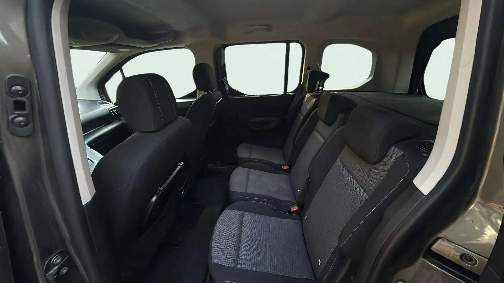Toyota Proace City 1.2 Family Advance L1 - foto 13
