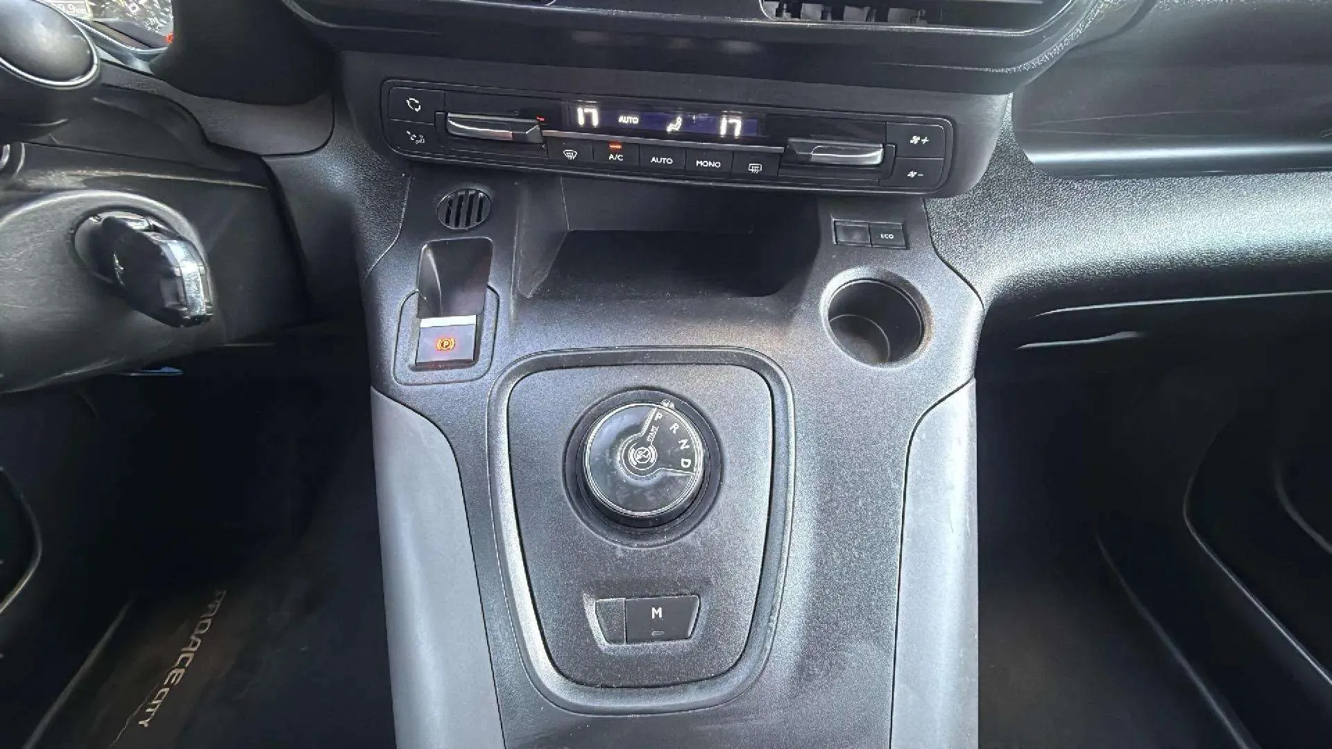Toyota Proace City 1.2 Family Advance L1 - foto 6