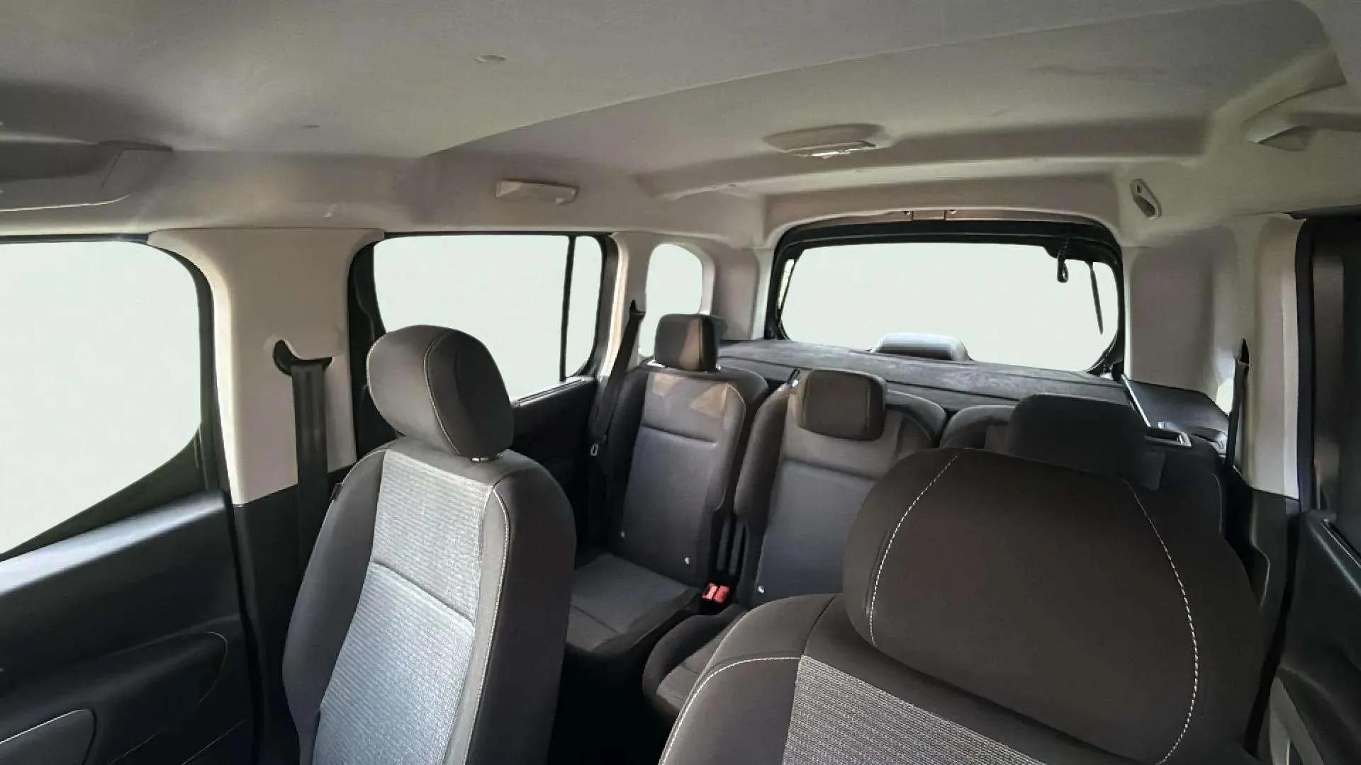 Toyota Proace City 1.2 Family Advance L1 - foto 15