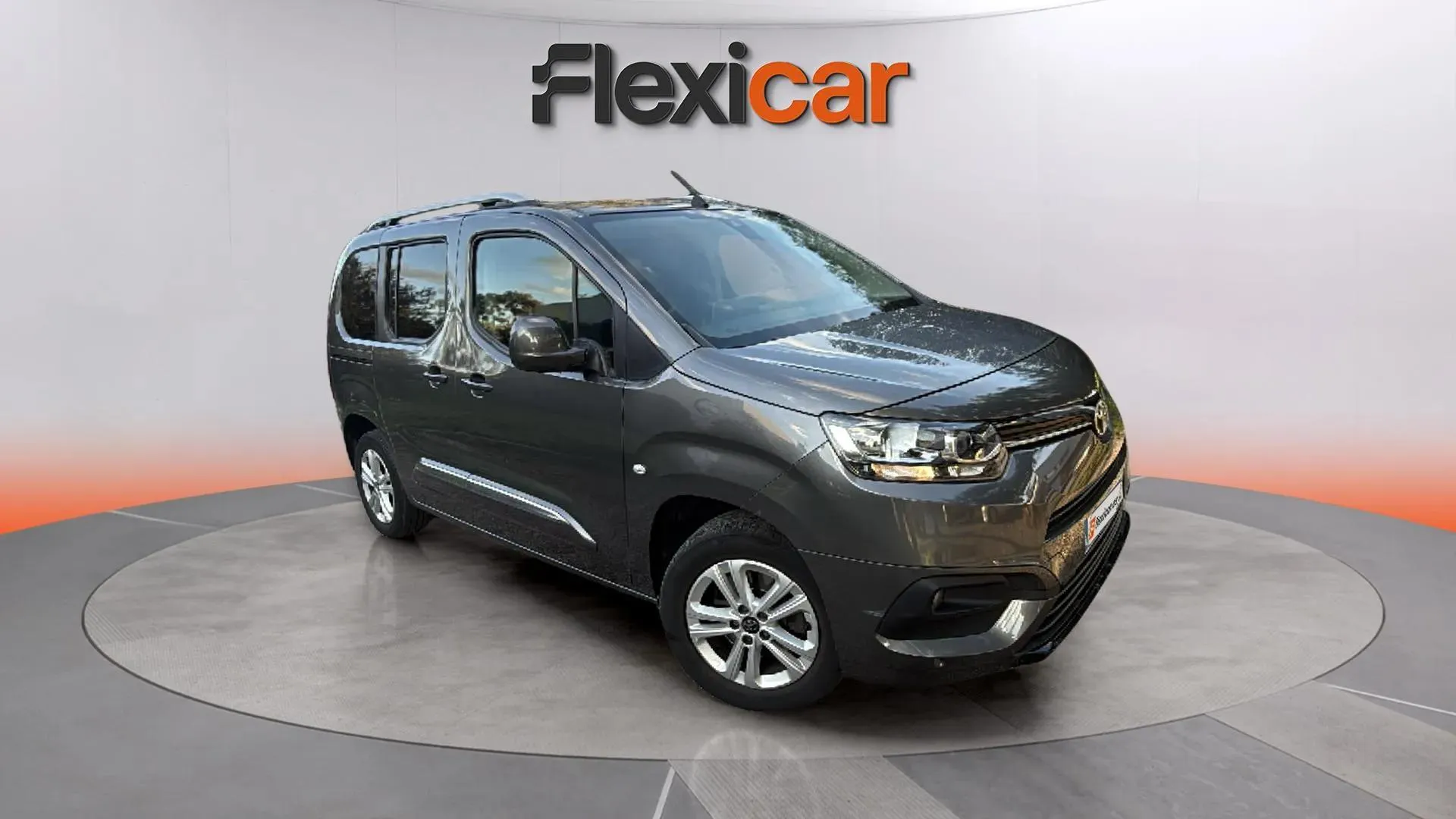 Toyota Proace City 1.2 Family Advance L1