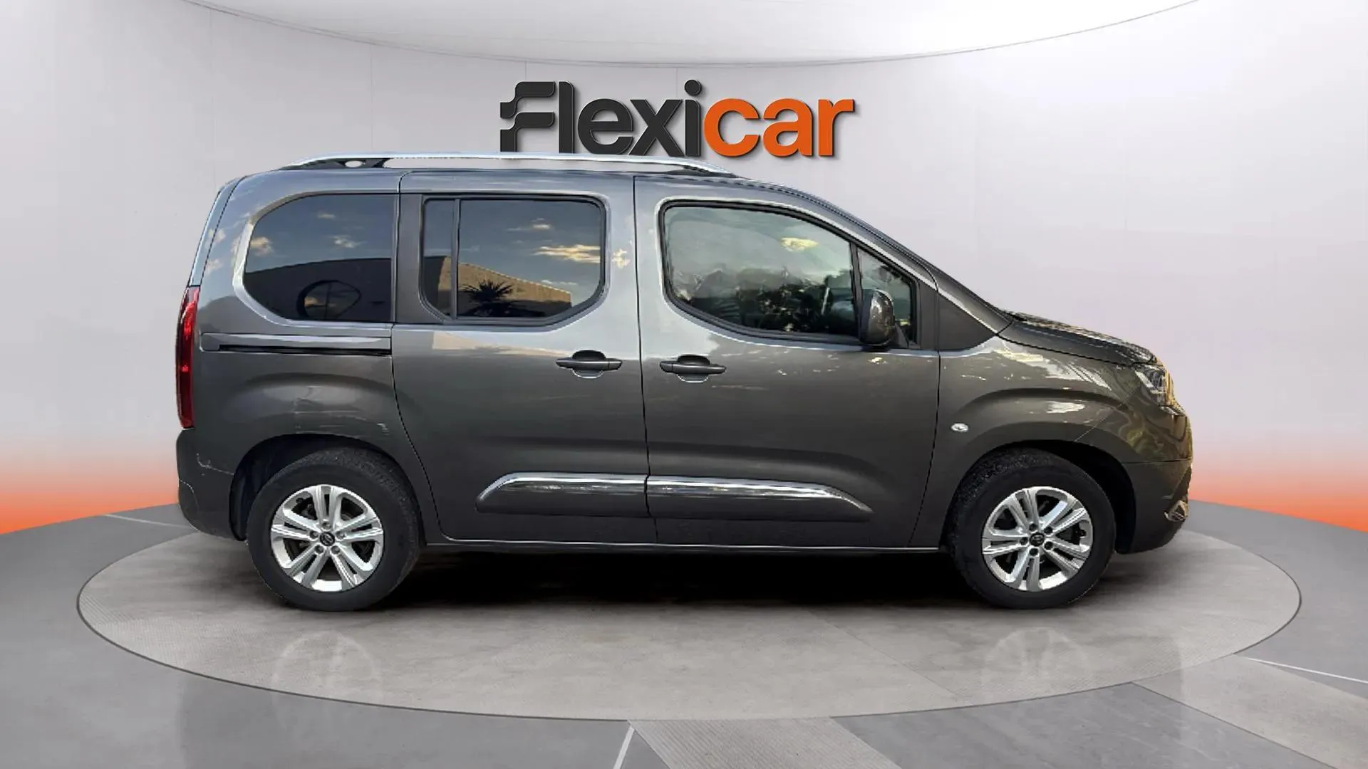 Toyota Proace City 1.2 Family Advance L1 - foto 3
