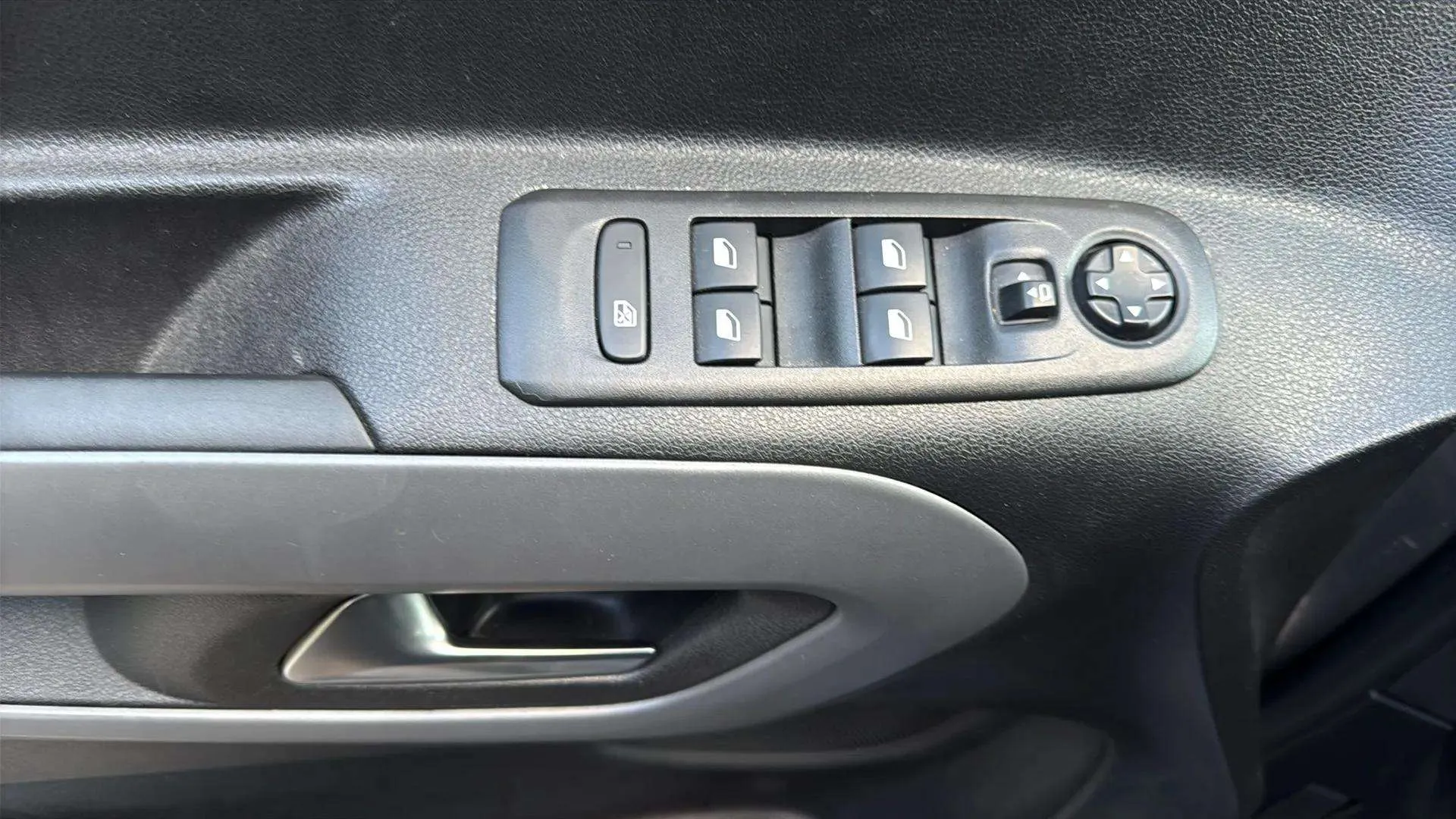 Toyota Proace City 1.2 Family Advance L1 - foto 8