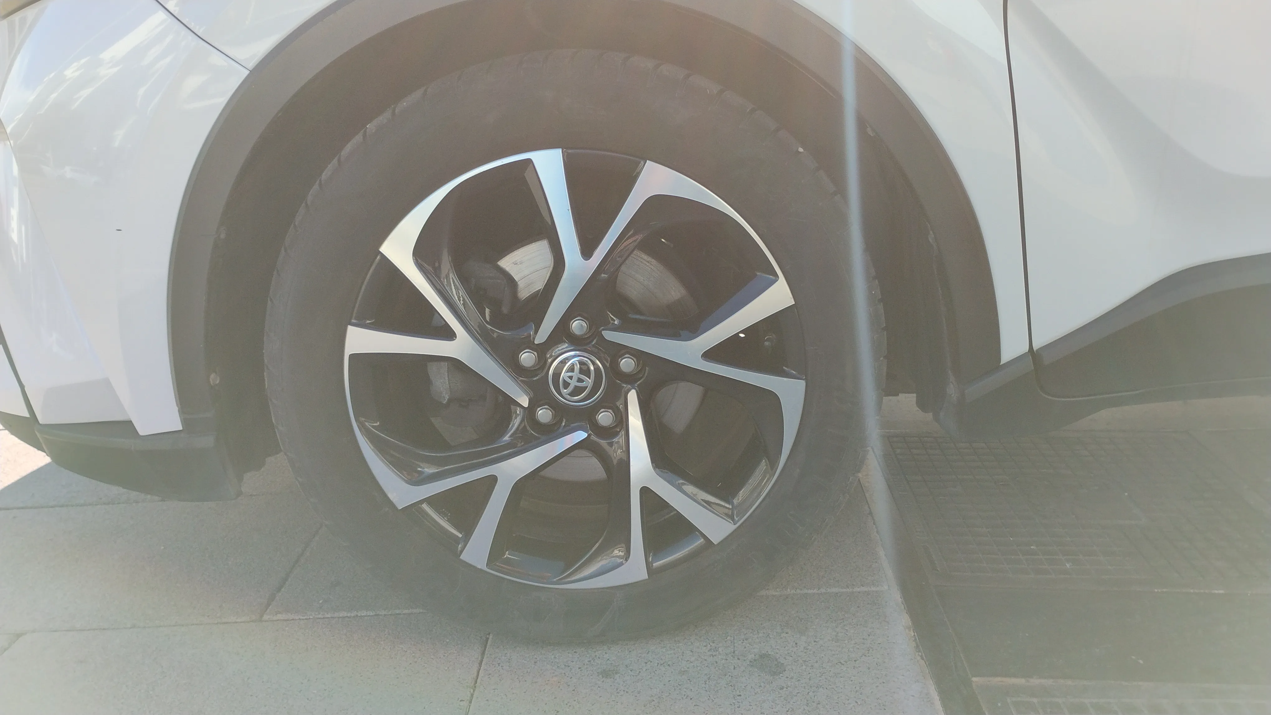 Toyota C-HR 2.0 180H Advance - foto 22