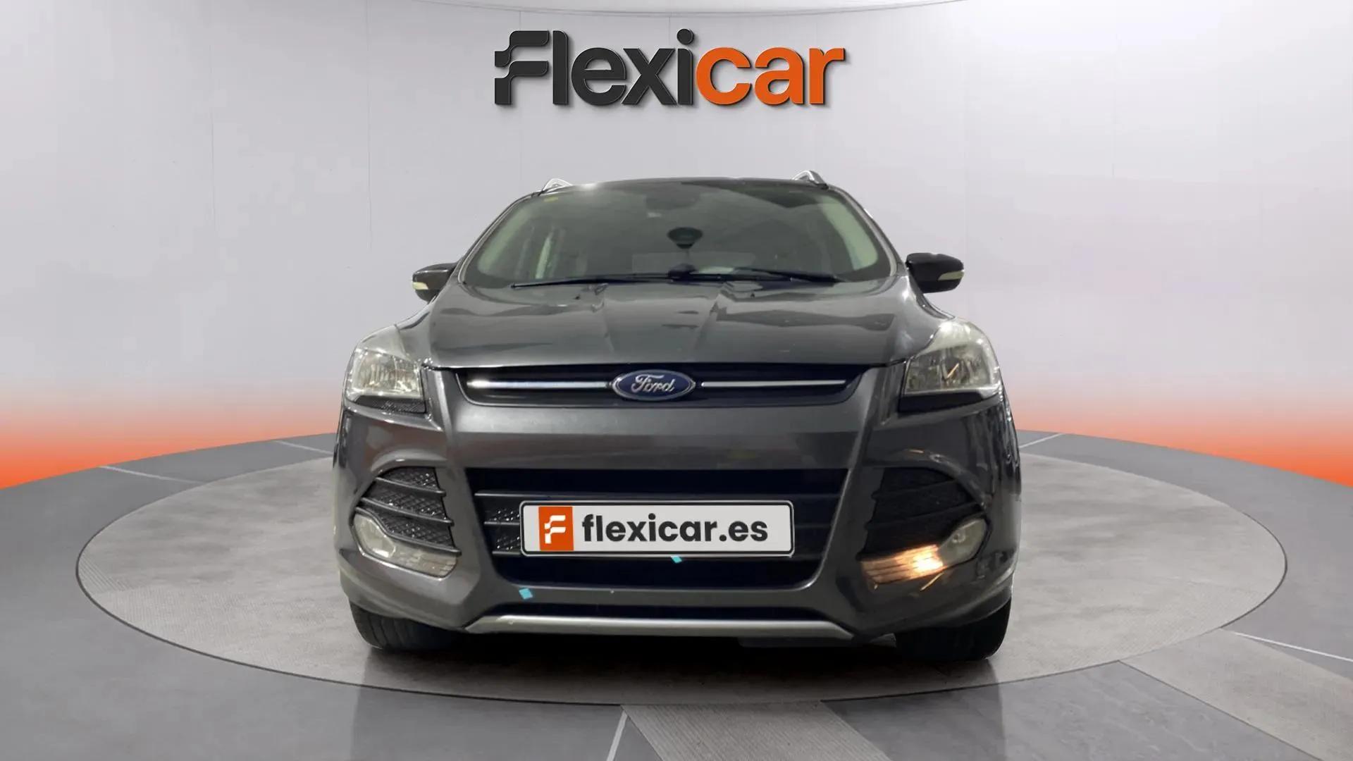 Ford Kuga 1.5 EcoBoost 150 A-S-S 4x2 Titanium - foto 2