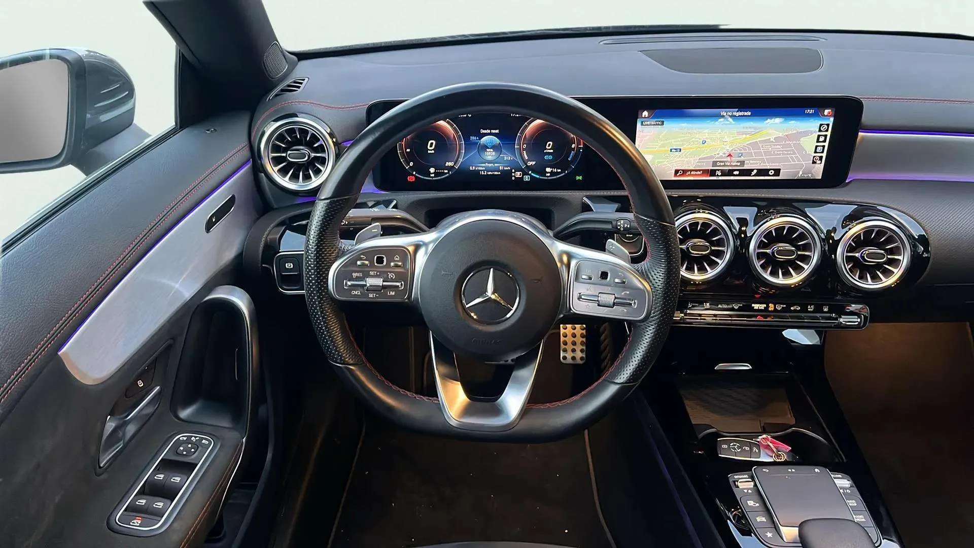 Mercedes-Benz CLA 250 e - foto 14