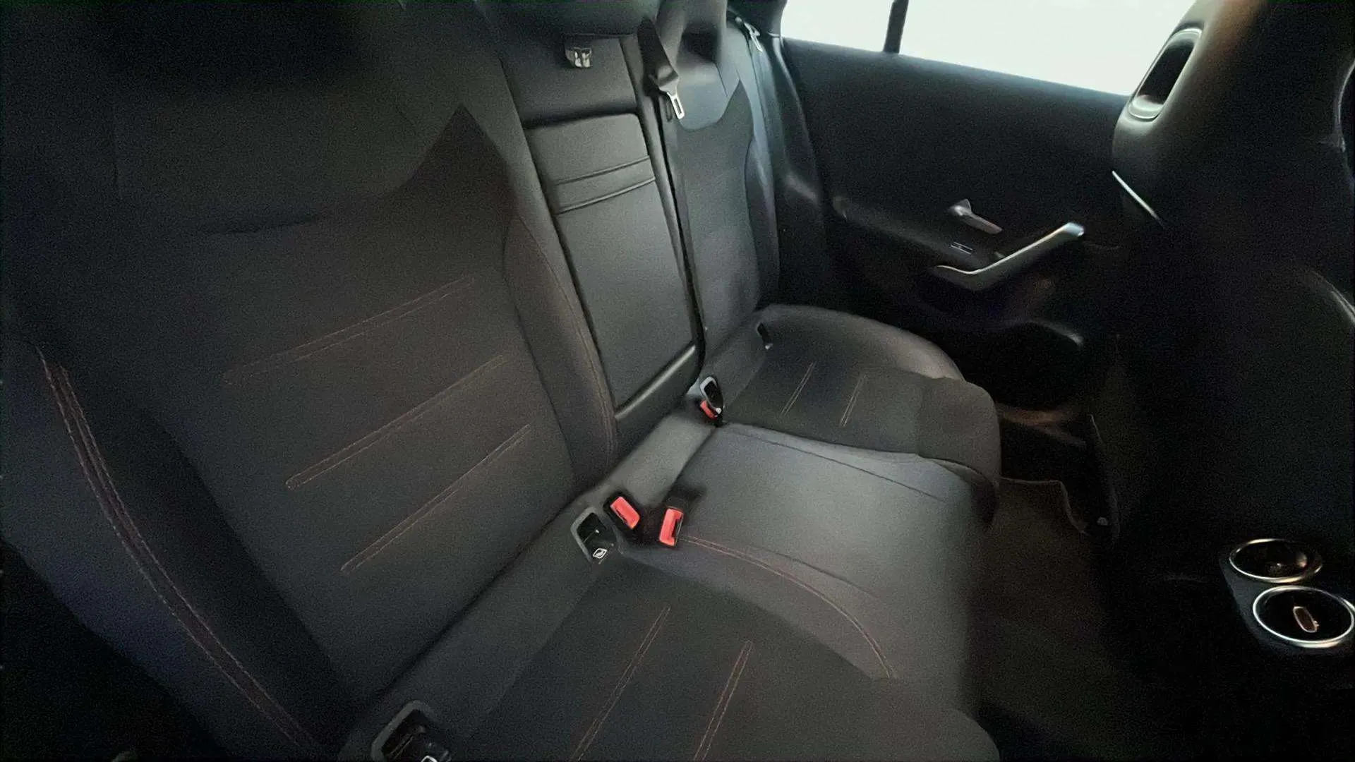 Mercedes-Benz CLA 250 e - foto 23