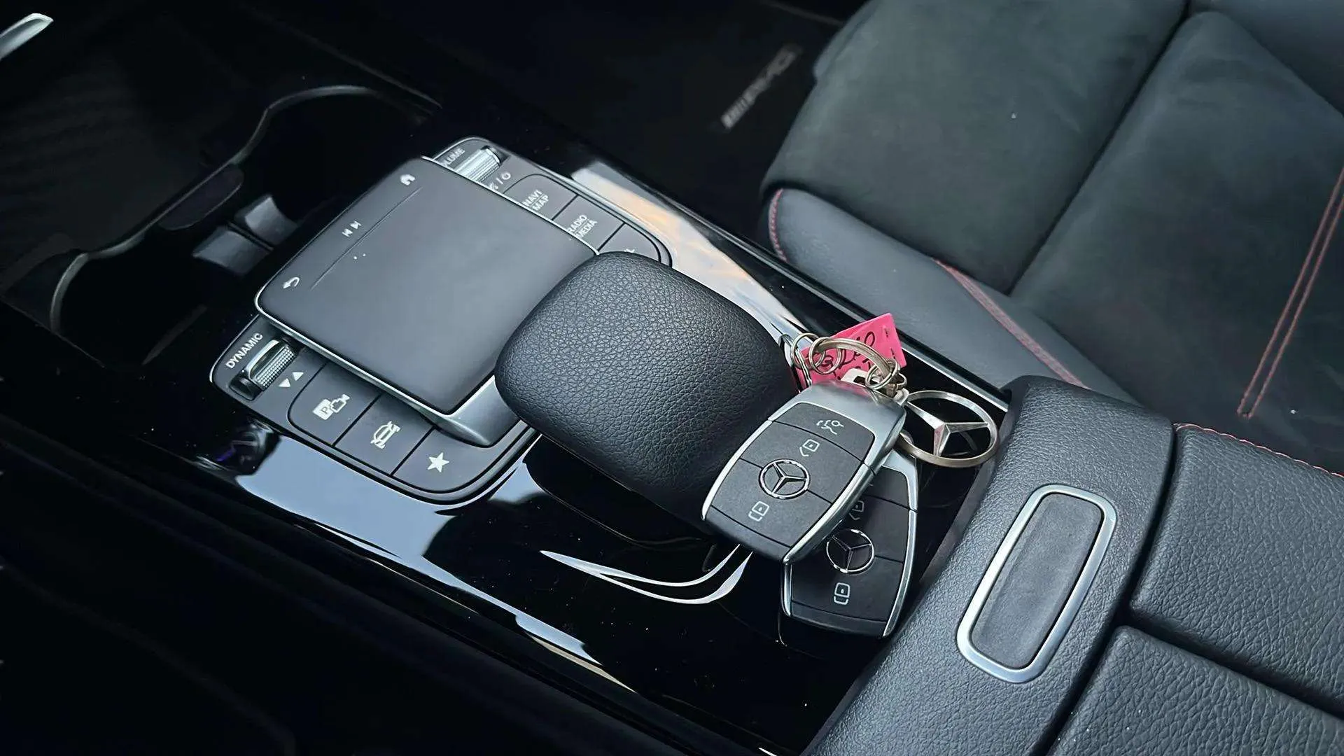 Mercedes-Benz CLA 250 e - foto 19