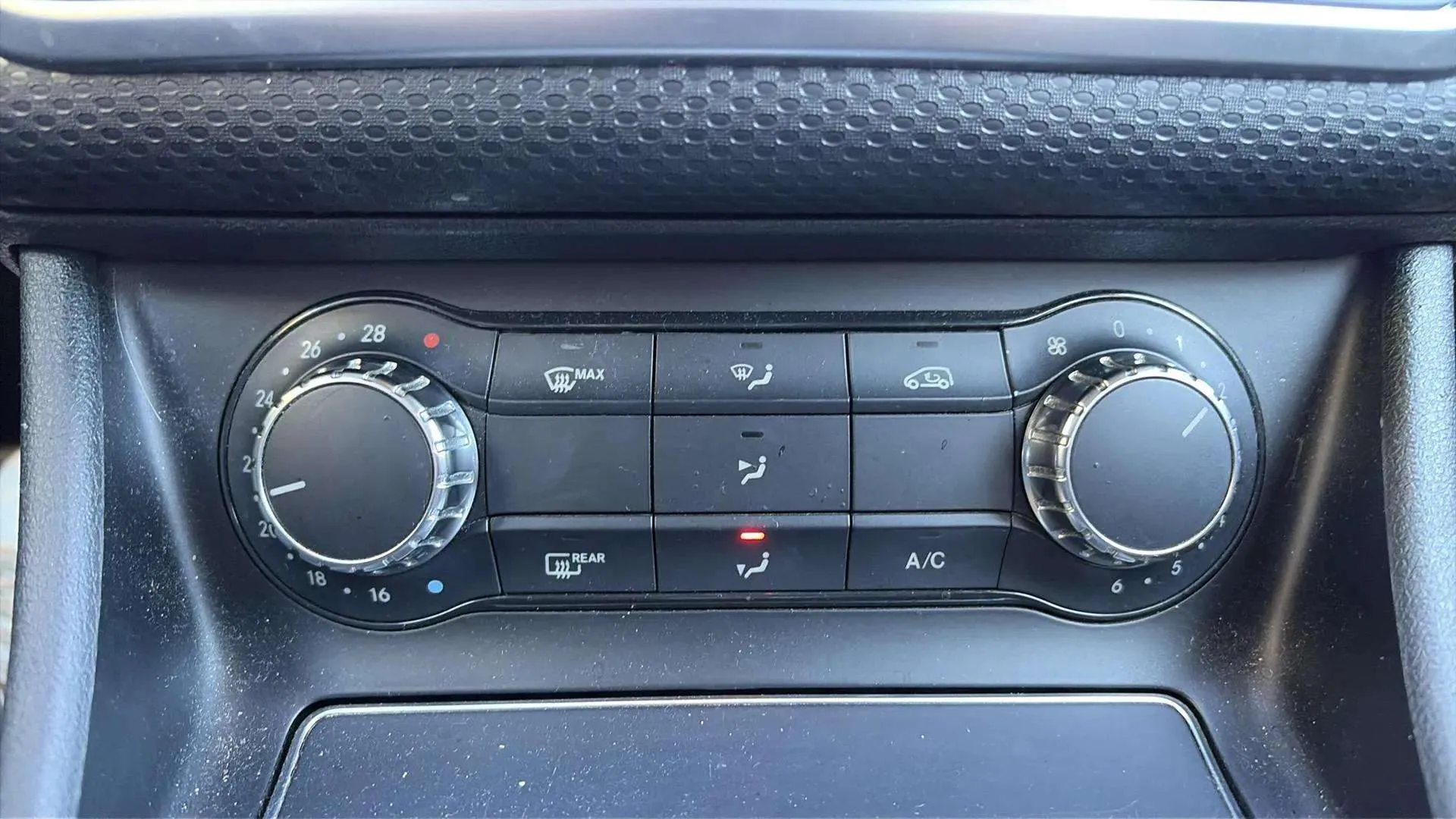 Mercedes-Benz Clase A A 200 d AMG Line - foto 17