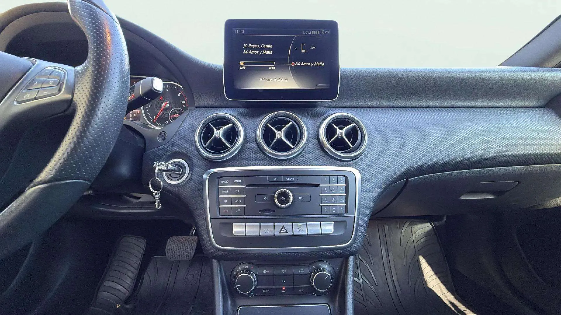 Mercedes-Benz Clase A A 200 d AMG Line - foto 7