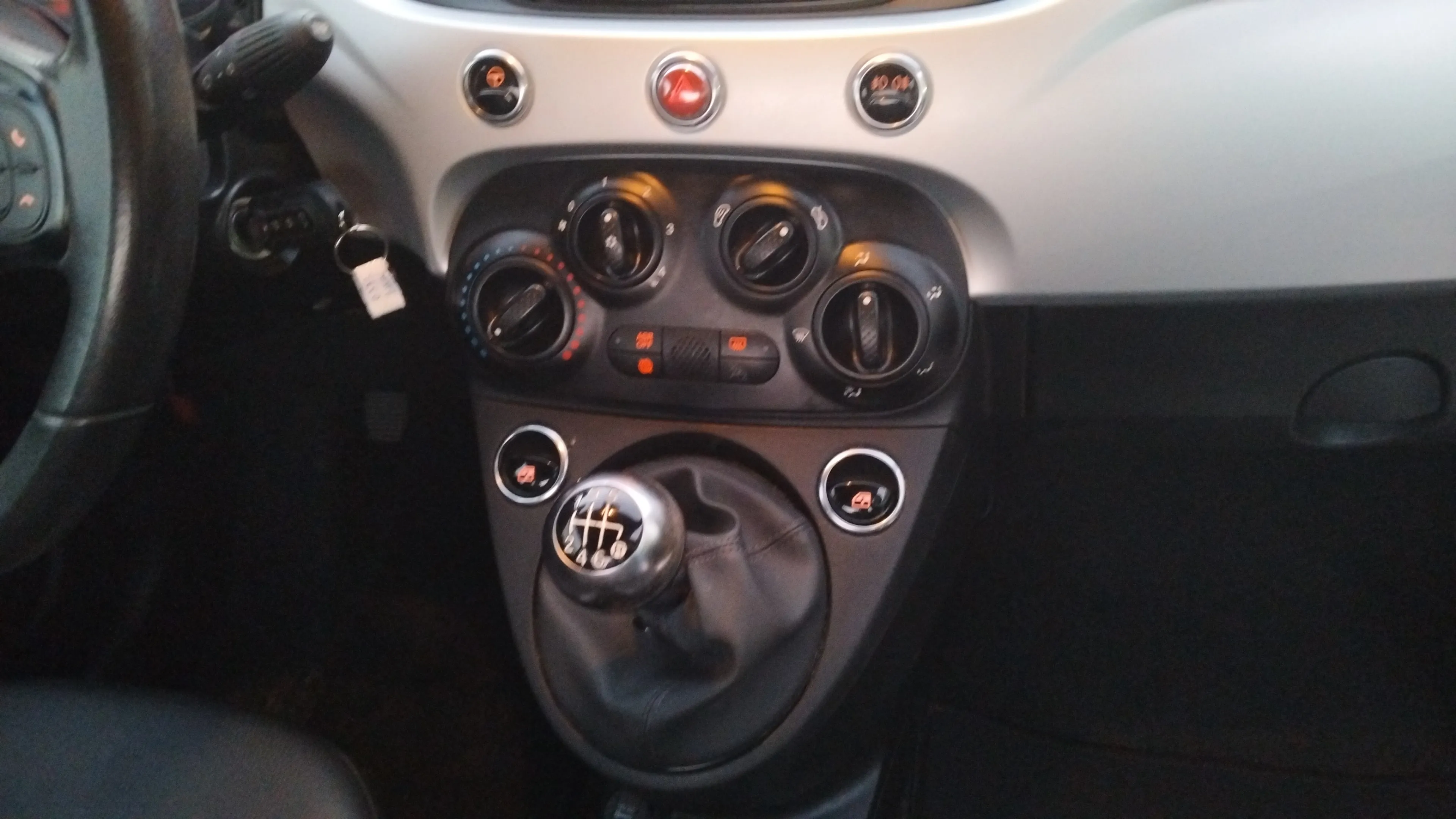Fiat 500 Club 1.0 Hybrid - foto 8