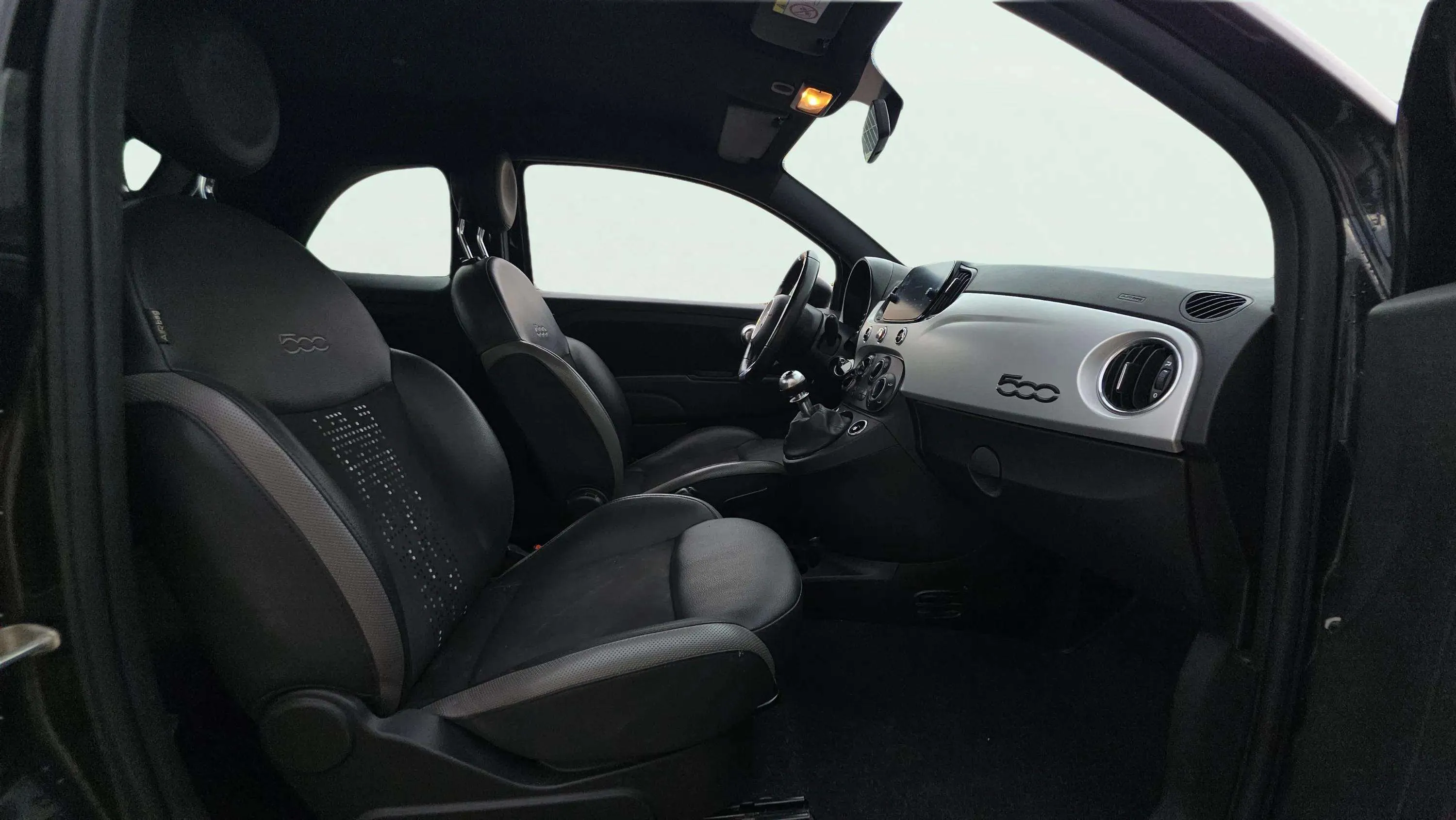 Fiat 500 Club 1.0 Hybrid - foto 10