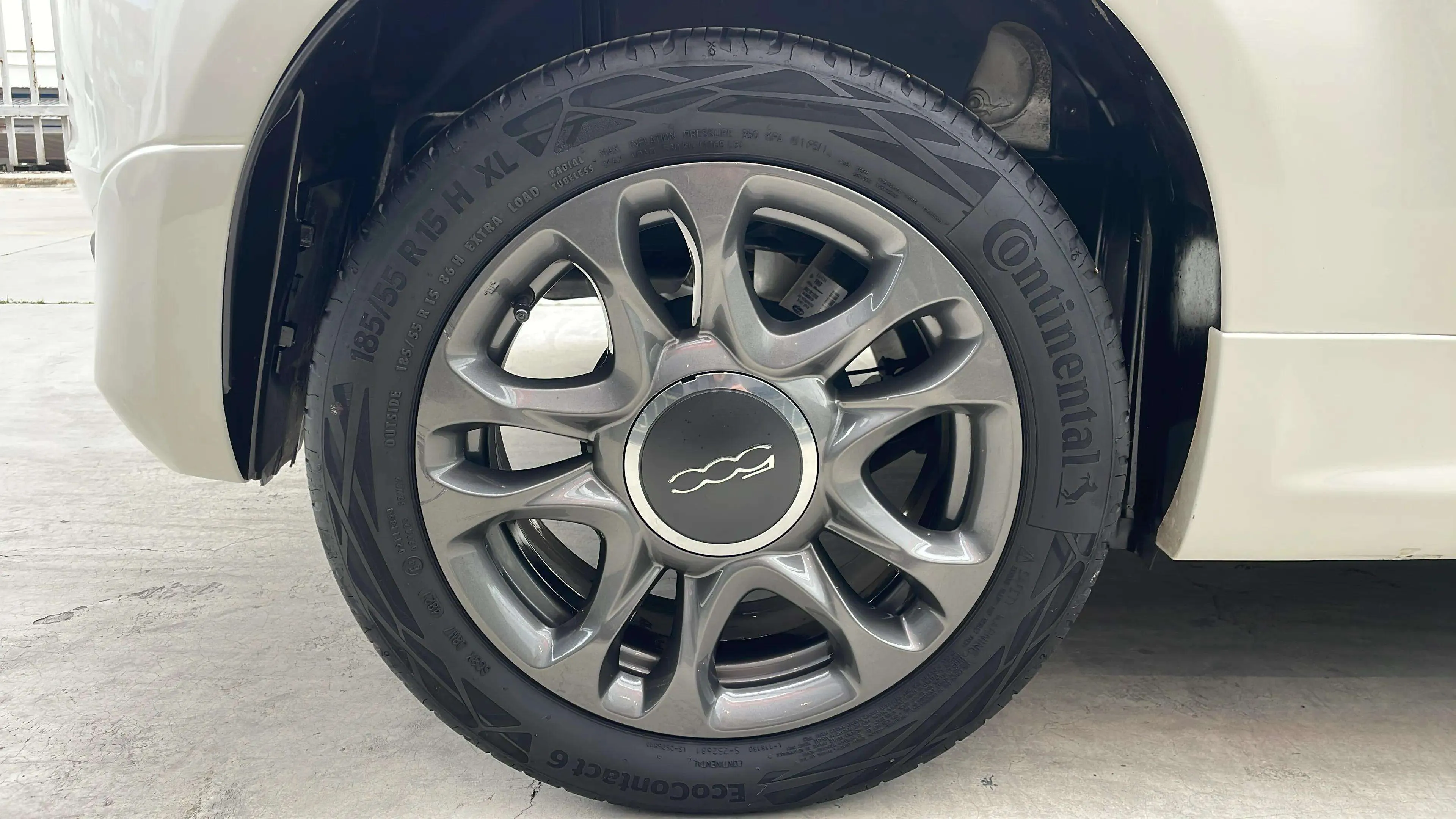 Fiat 500 Club 1.0 Hybrid - foto 23