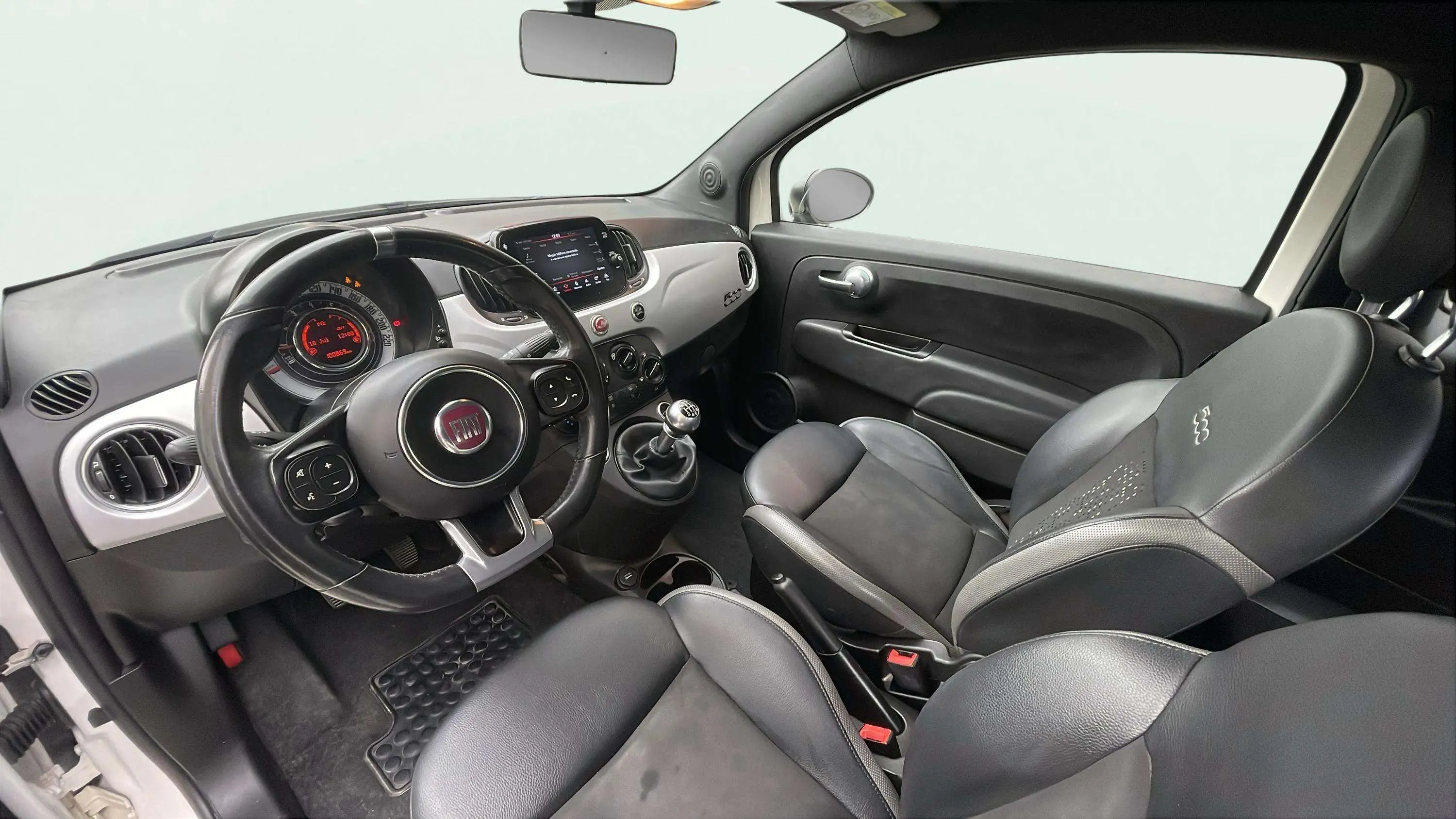 Fiat 500 Club 1.0 Hybrid - foto 19