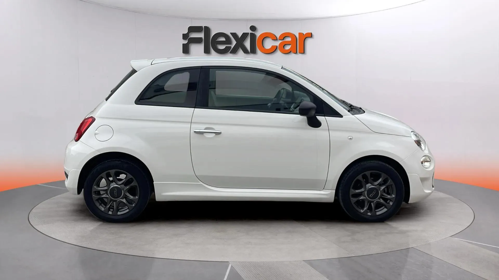 Fiat 500 Club 1.0 Hybrid - foto 7