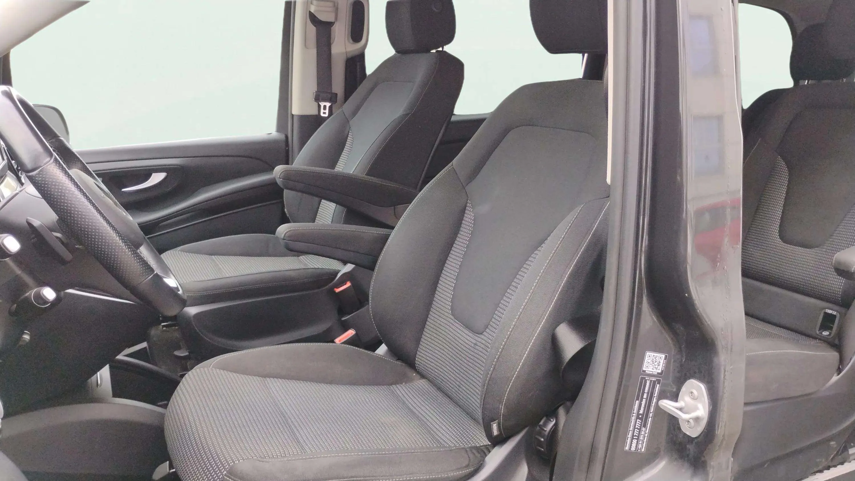 Mercedes-Benz Clase V 220 d Avantgarde Compacto - foto 9
