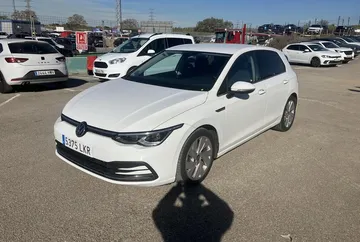 volkswagen golf style 15 etsi dsg 149cv hibrido no enchufable automatica arval loeches 903000000217311