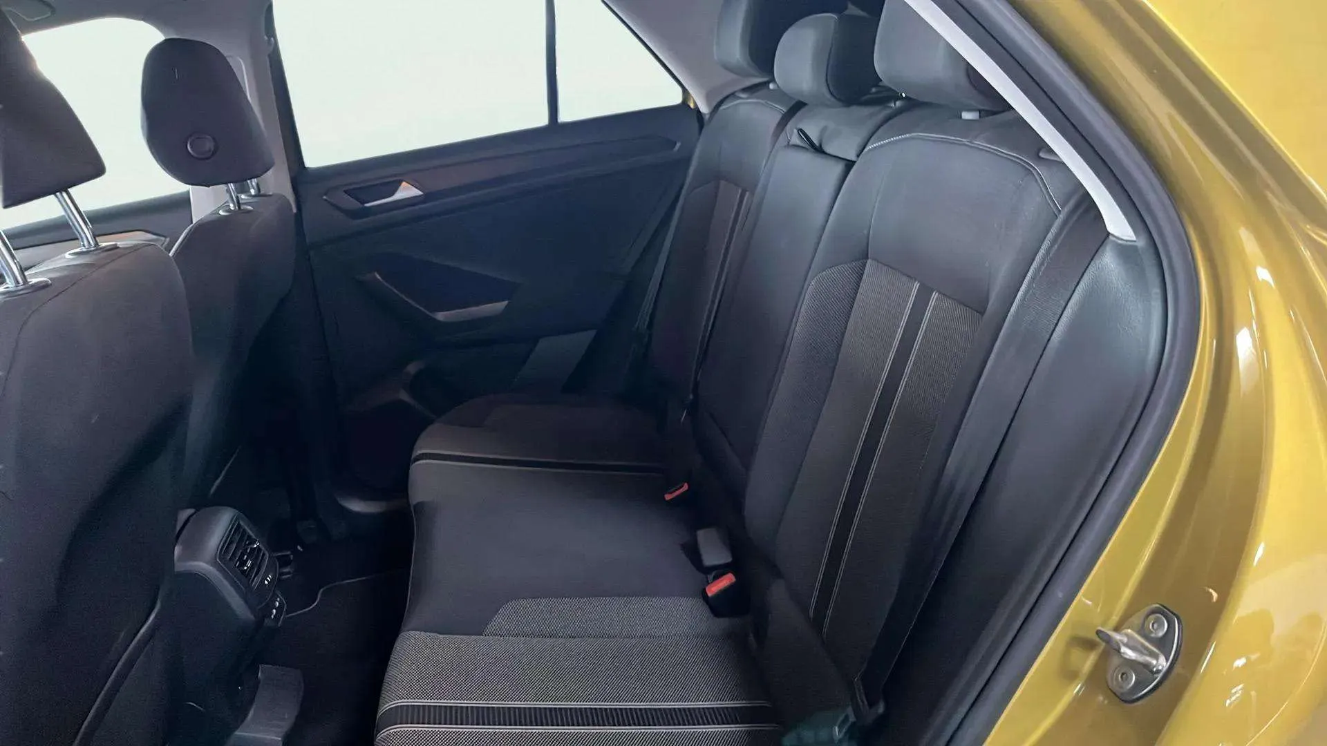 Volkswagen T-Roc Advance 1.5 TSI DSG - foto 20