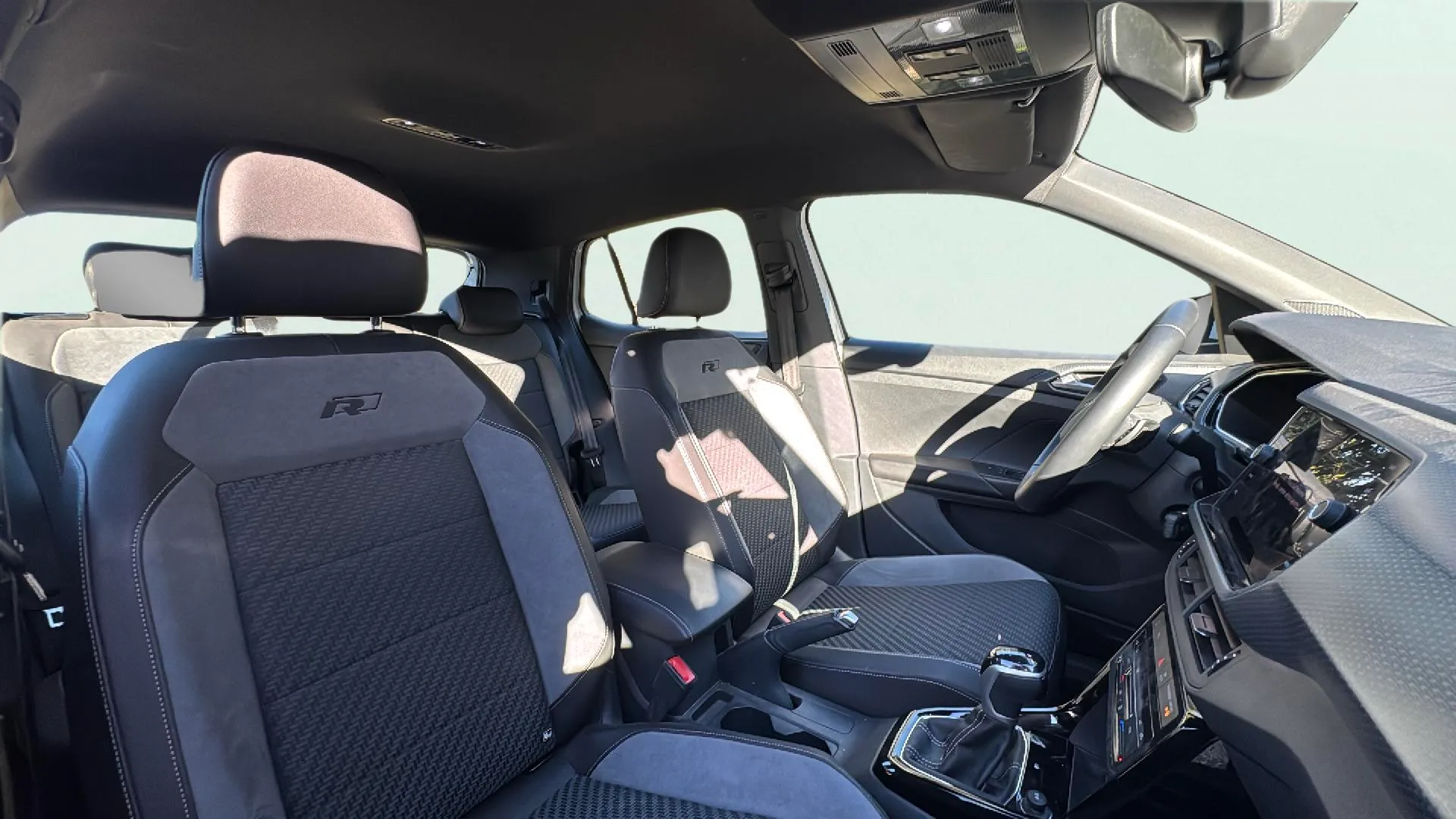 Volkswagen T-Cross R-Line 1.5 TSI DSG - foto 9