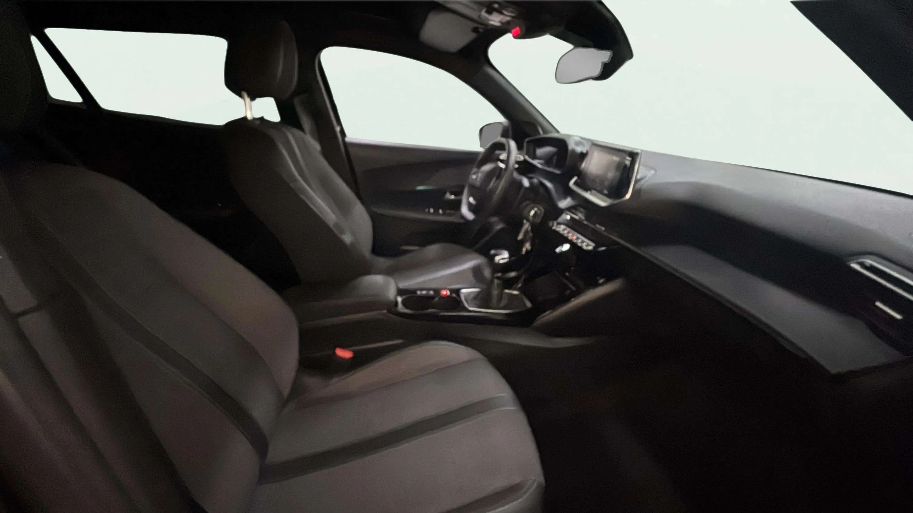 Peugeot 2008 Allure Pack PureTech 100 - foto 13