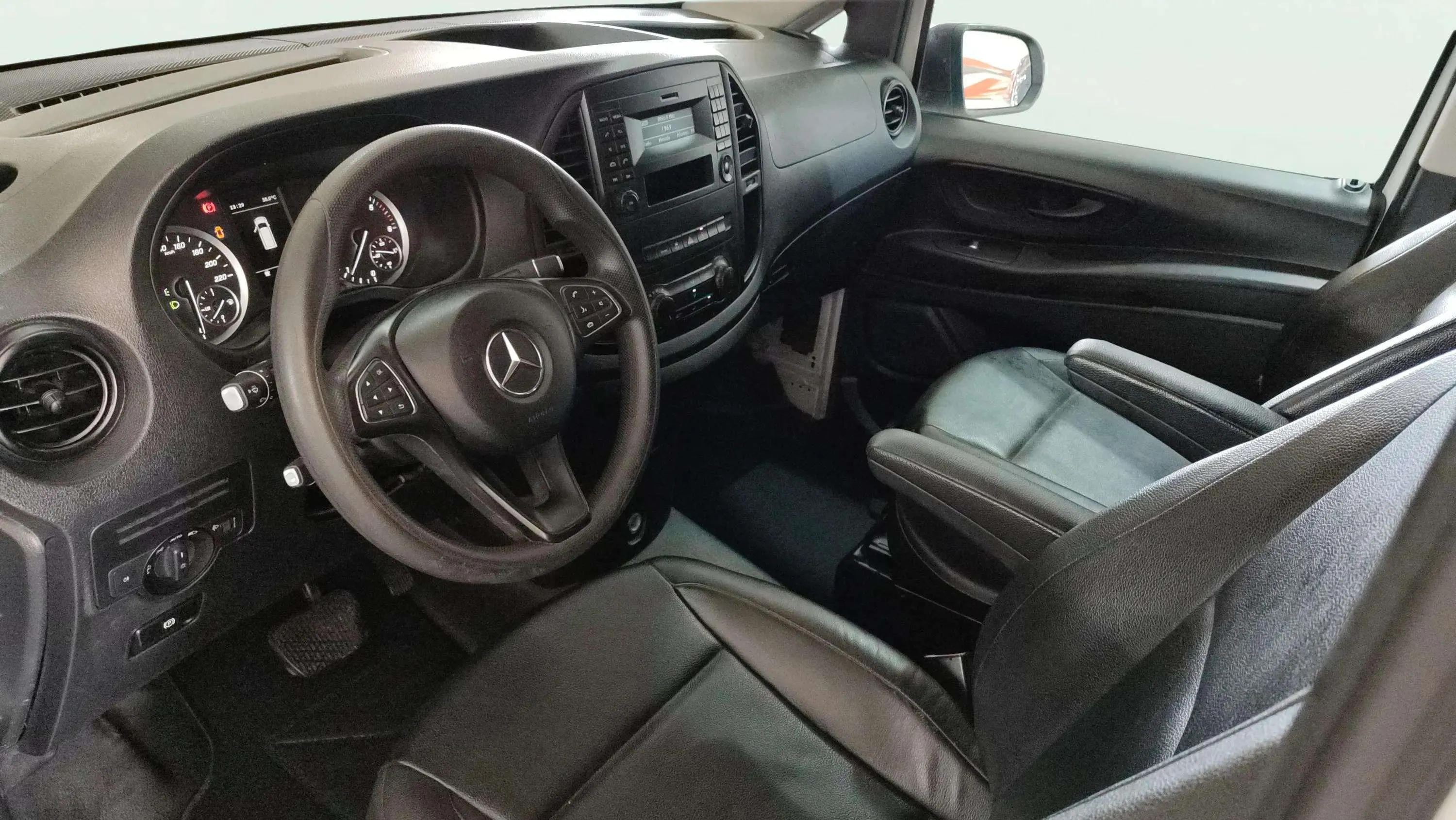 Mercedes-Benz Vito 200 d Marco Polo Activity Largo - foto 6