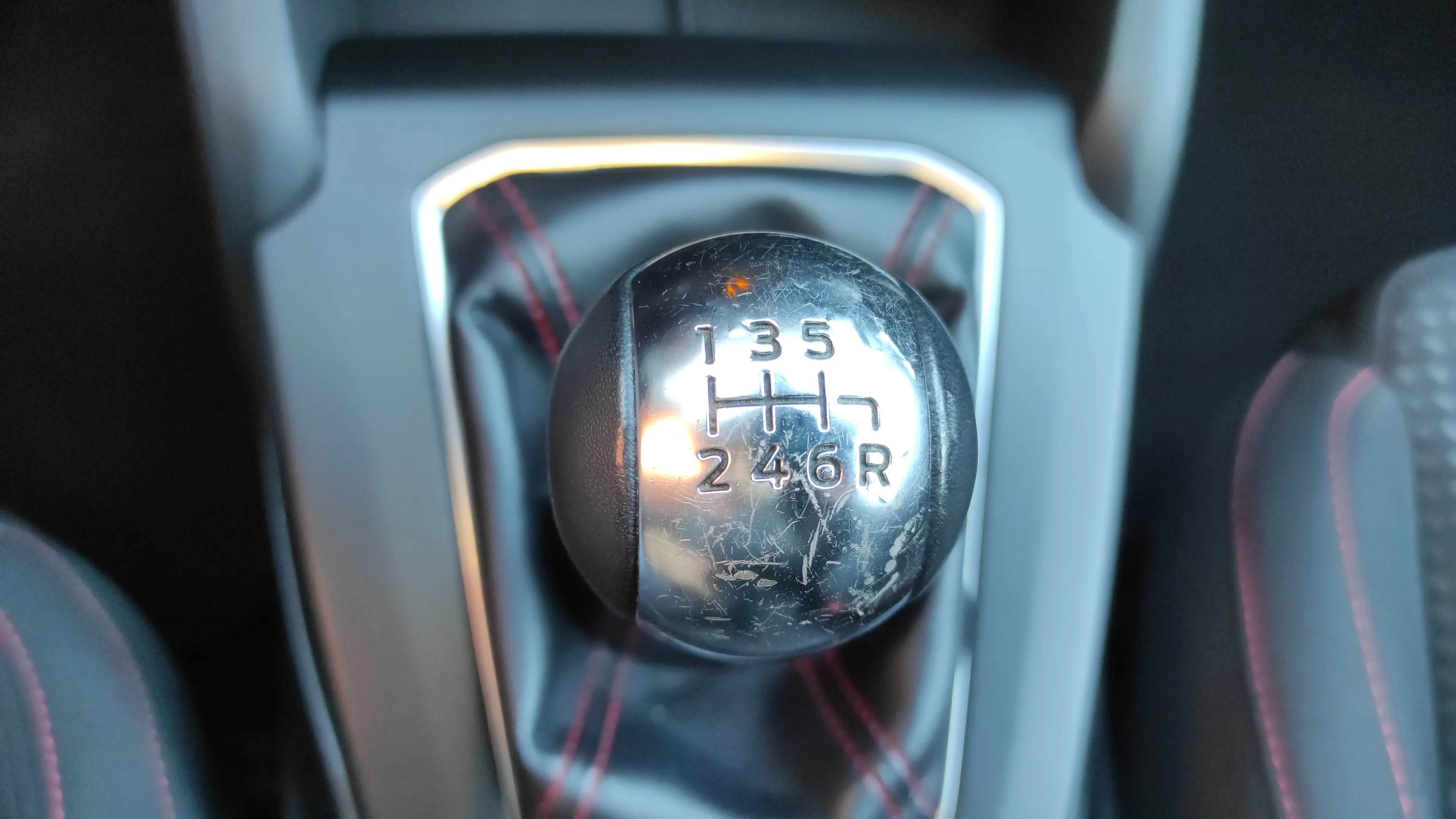 Ford Focus 1.0 EcoBoost MHEV ST-Line X - foto 23