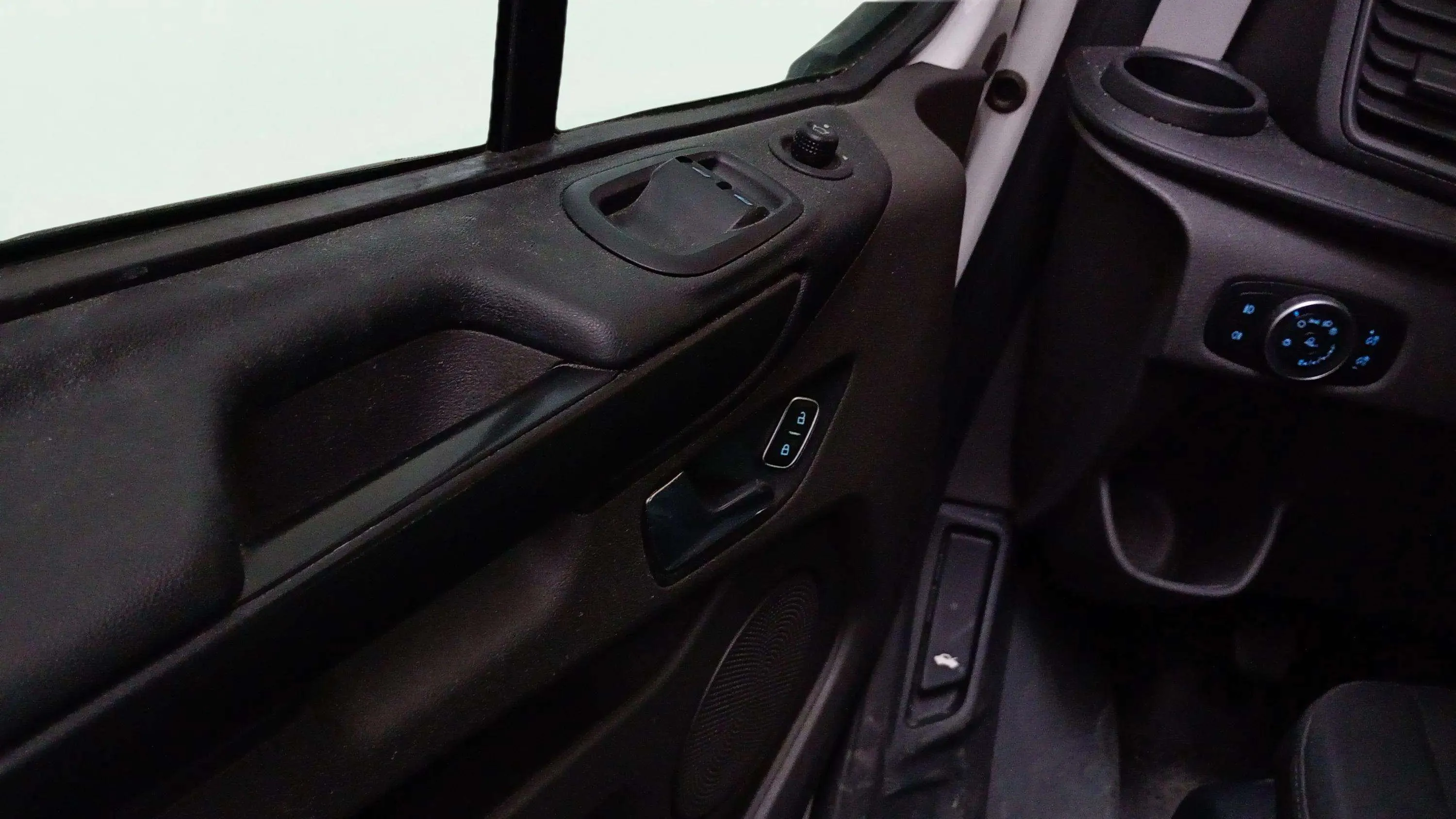 Ford Transit Custom Van Diesel FT 320 L1 Van Trend EcoBlue Hybrid 130 - foto 15