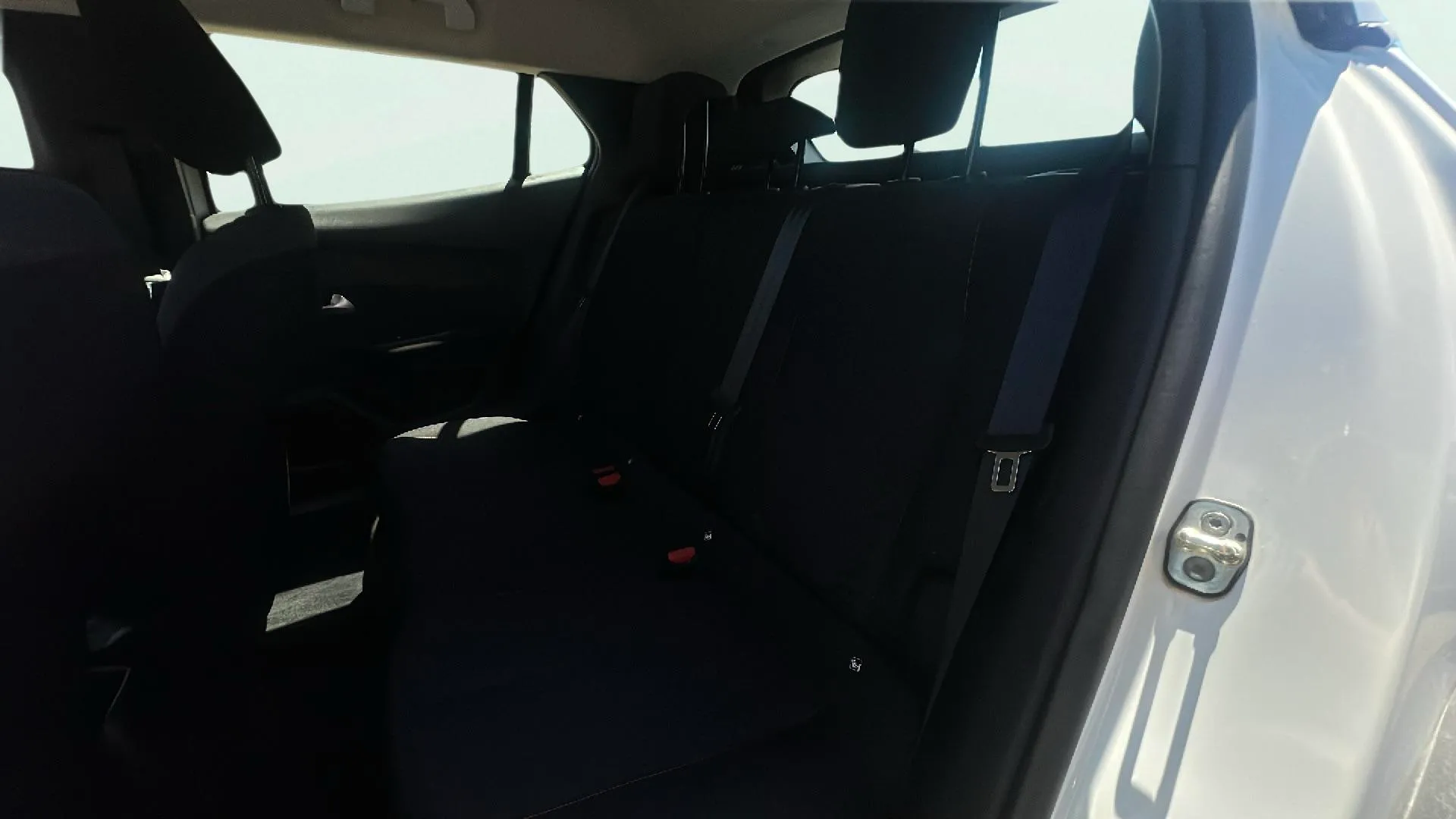 Peugeot 2008 Active BlueHDi - foto 11