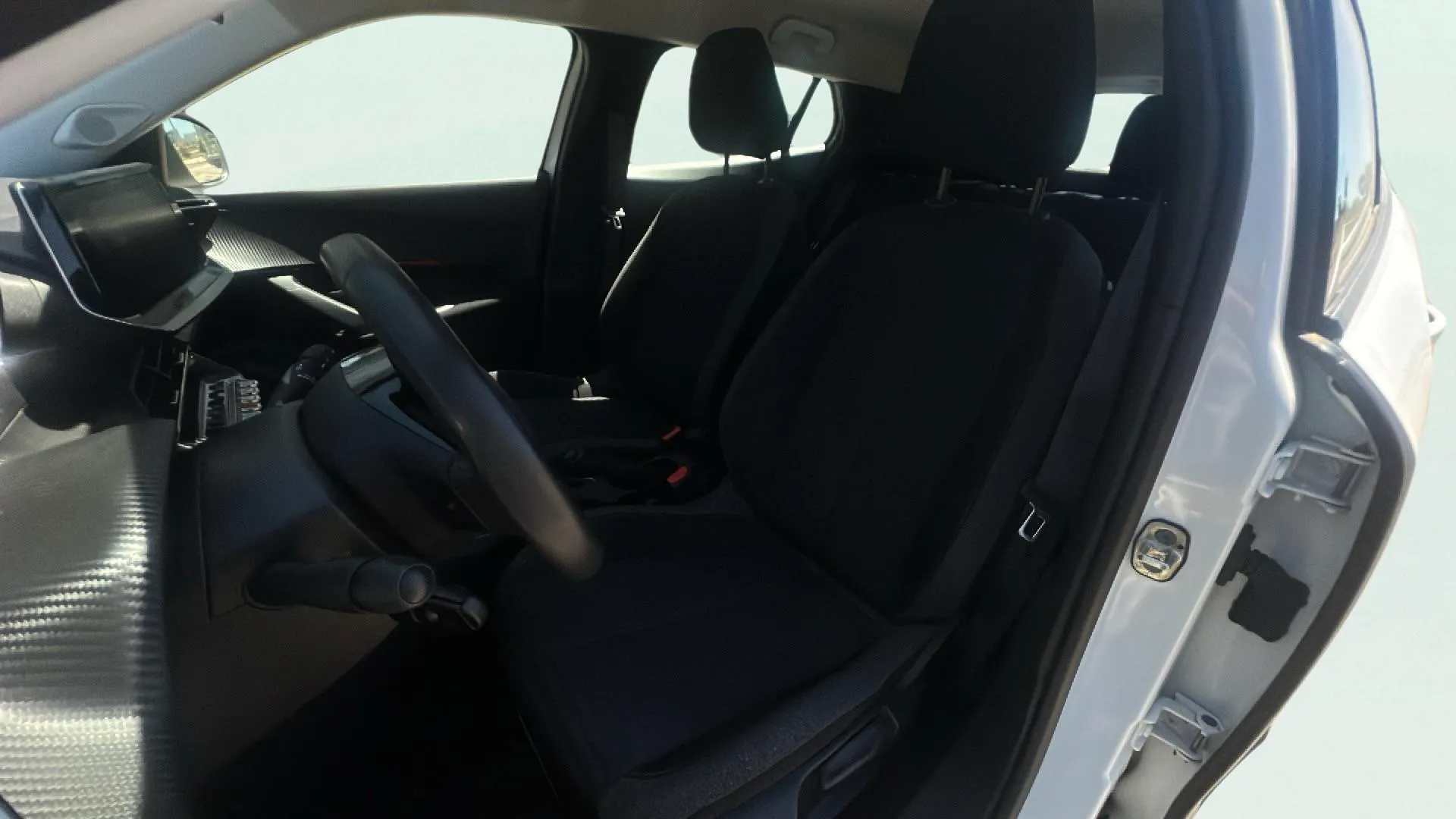 Peugeot 2008 Active BlueHDi - foto 9