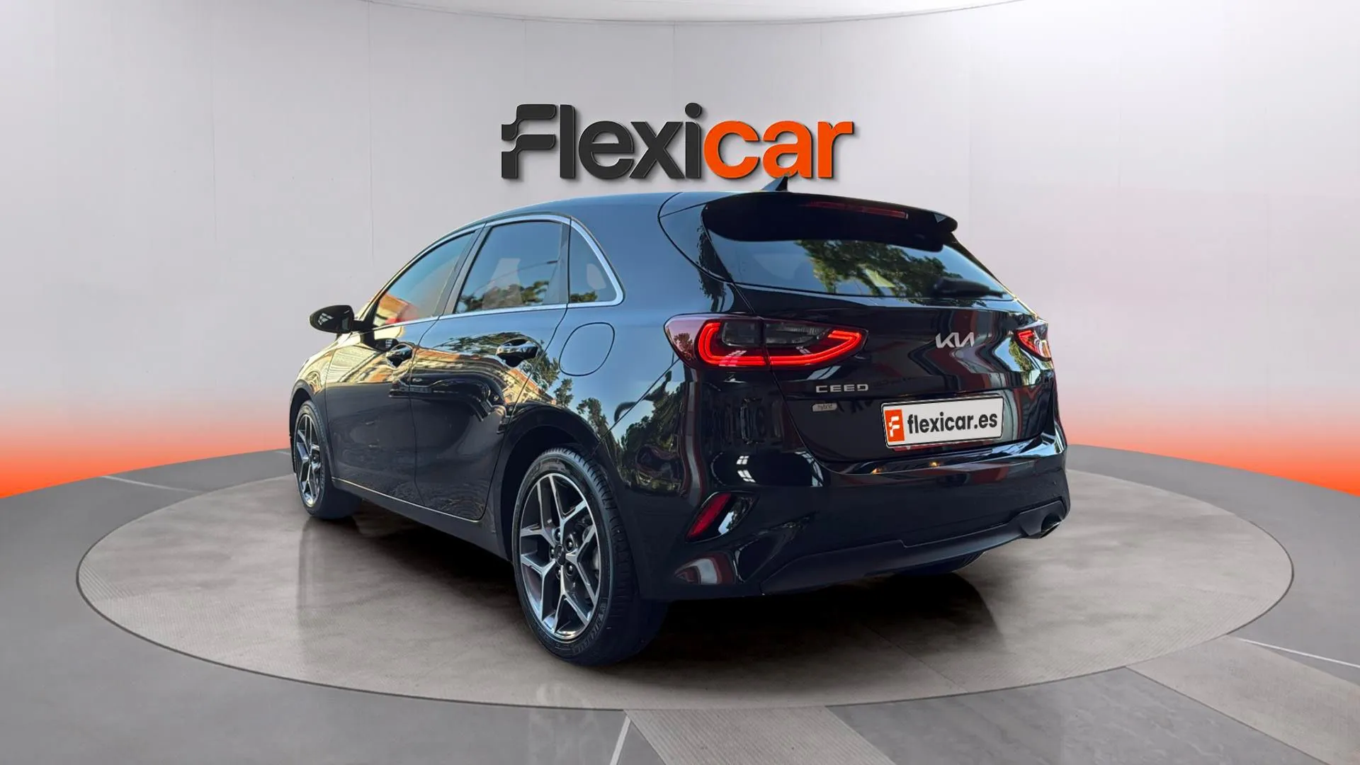 Kia Ceed 1.6 MHEV iMT Drive - foto 4