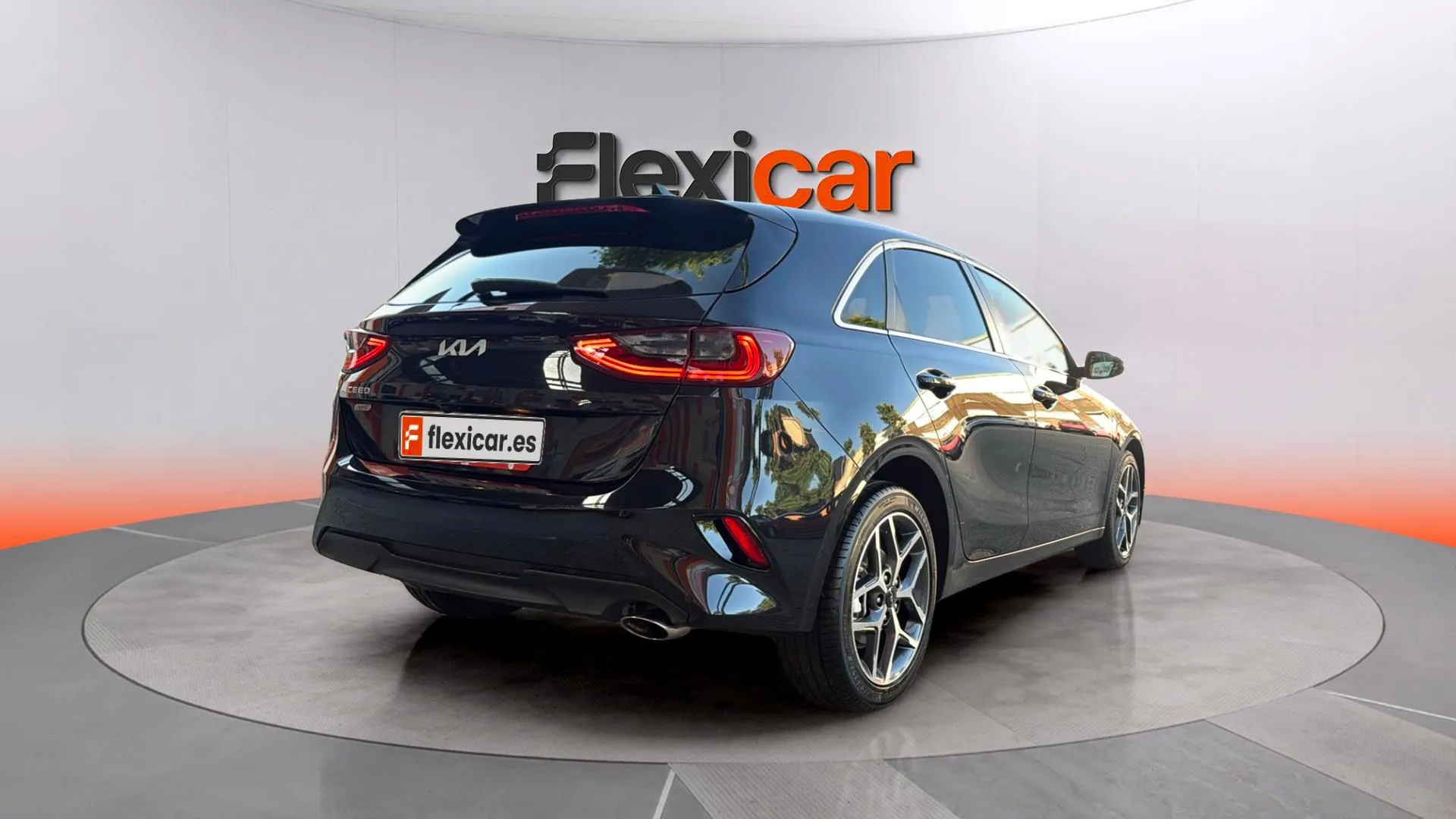 Kia Ceed 1.6 MHEV iMT Drive - foto 6