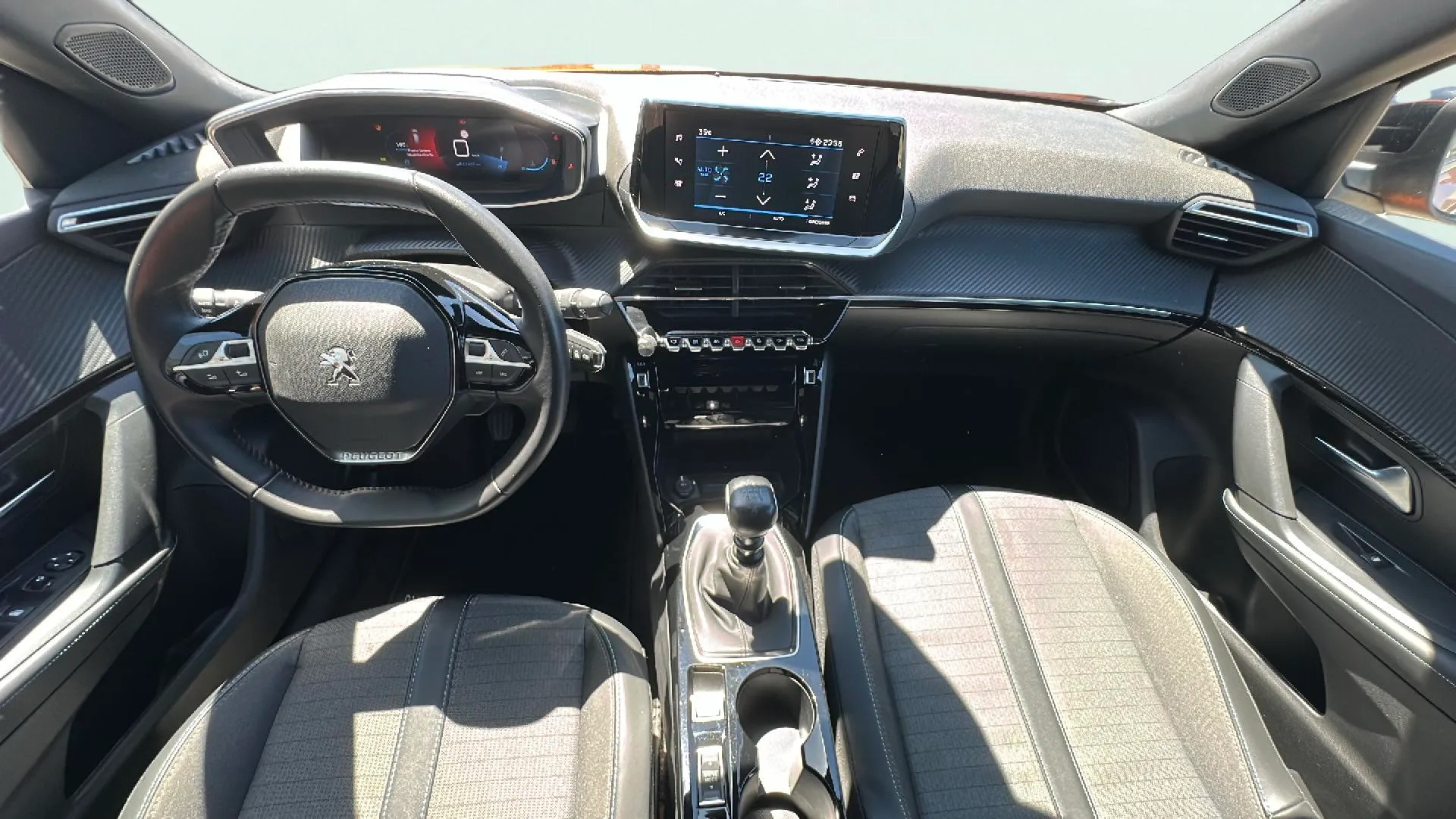 Peugeot 2008 Allure Pack PureTech 100 - foto 13