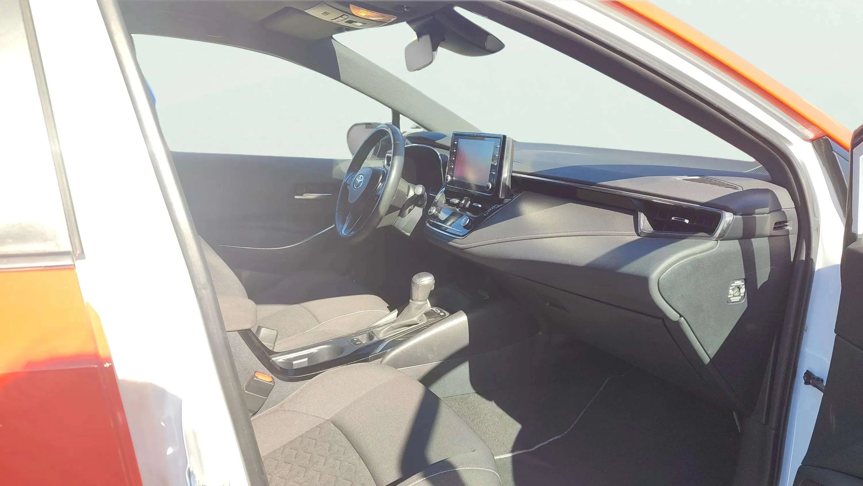 Toyota Corolla 1.8 125H Style E-CVT - foto 9