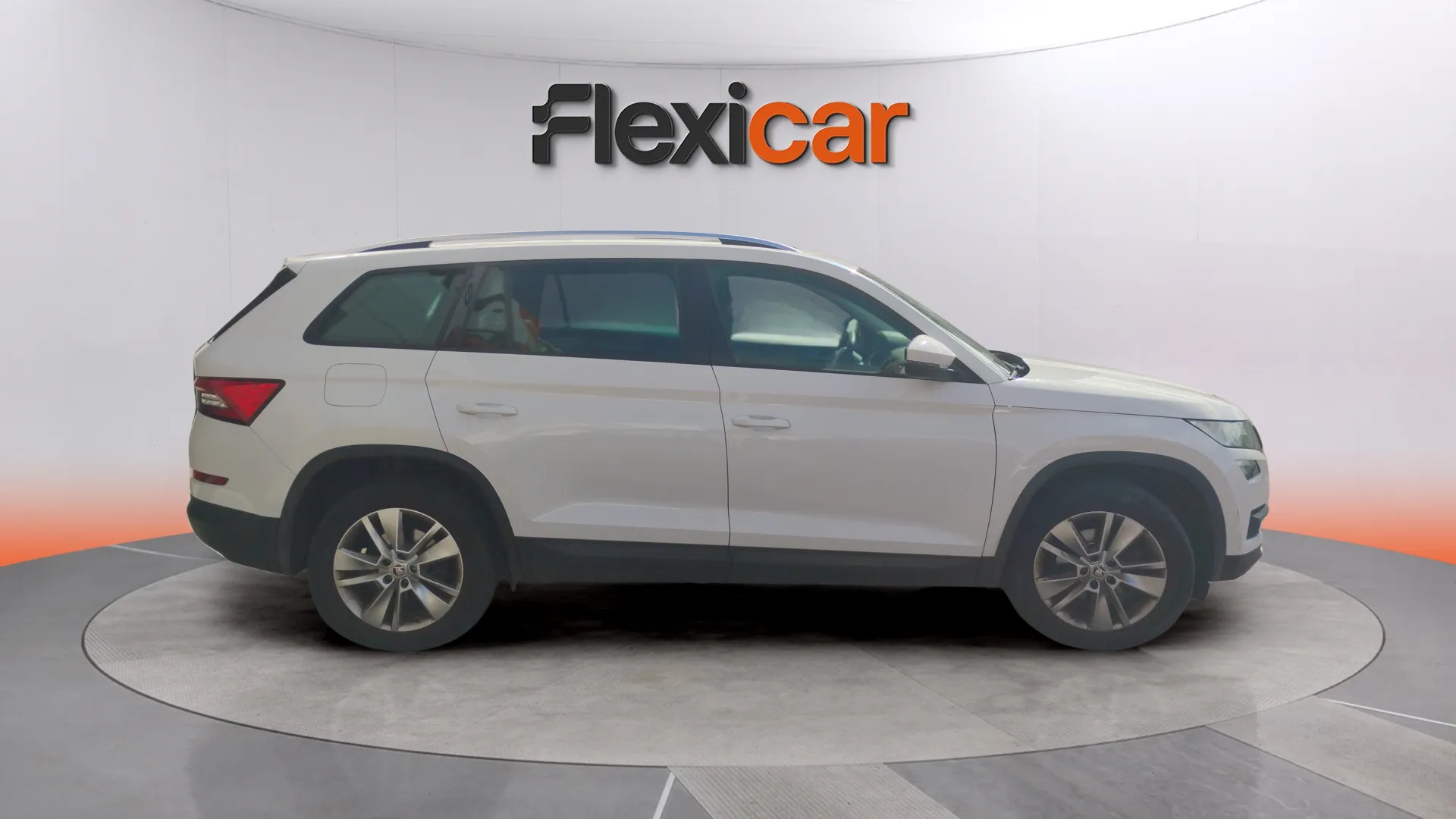 Škoda Kodiaq 2.0 TDI DSG 4x2 Ambition - foto 2