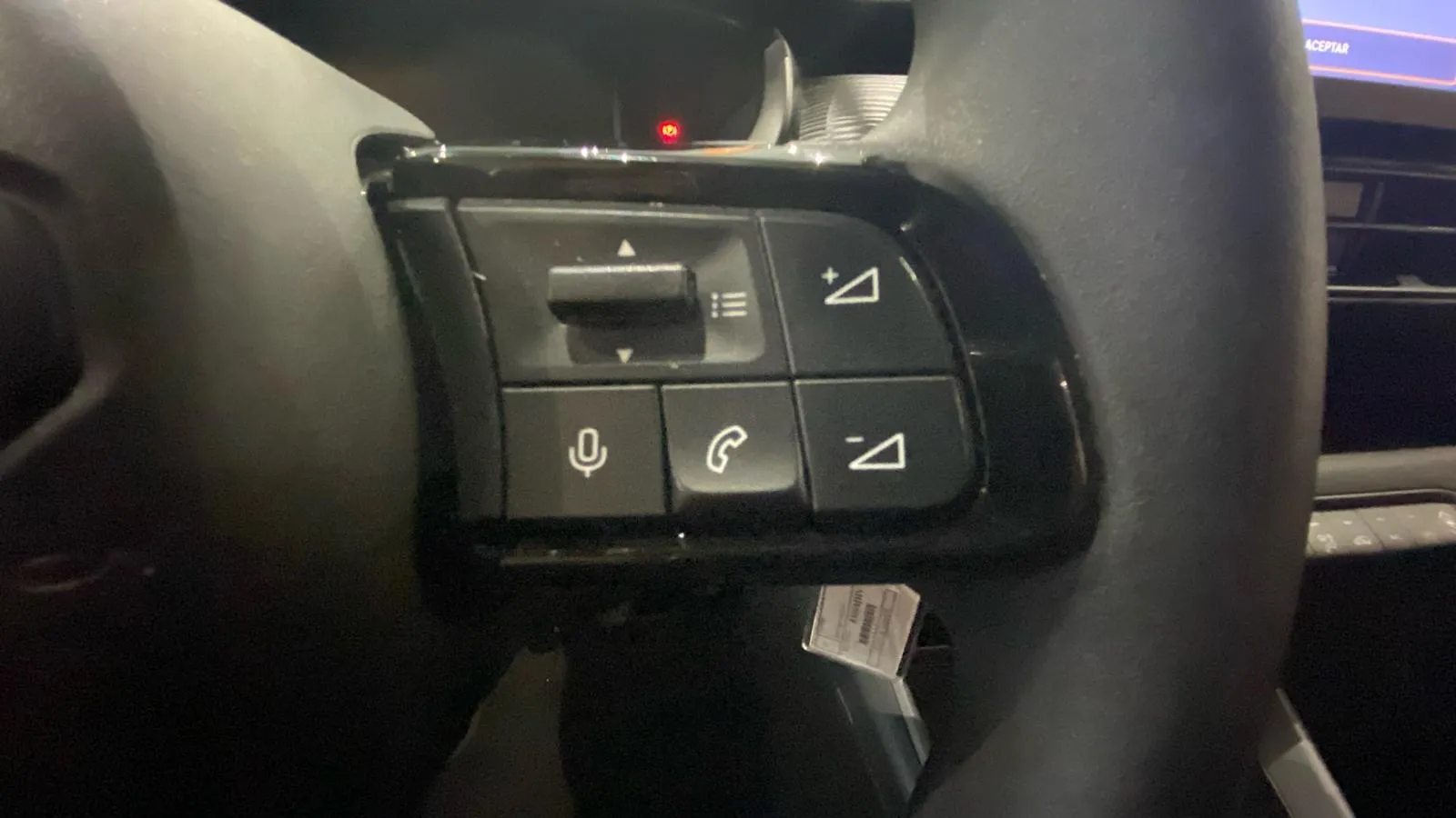 Jeep Avenger 1.2 G Longitude - foto 12