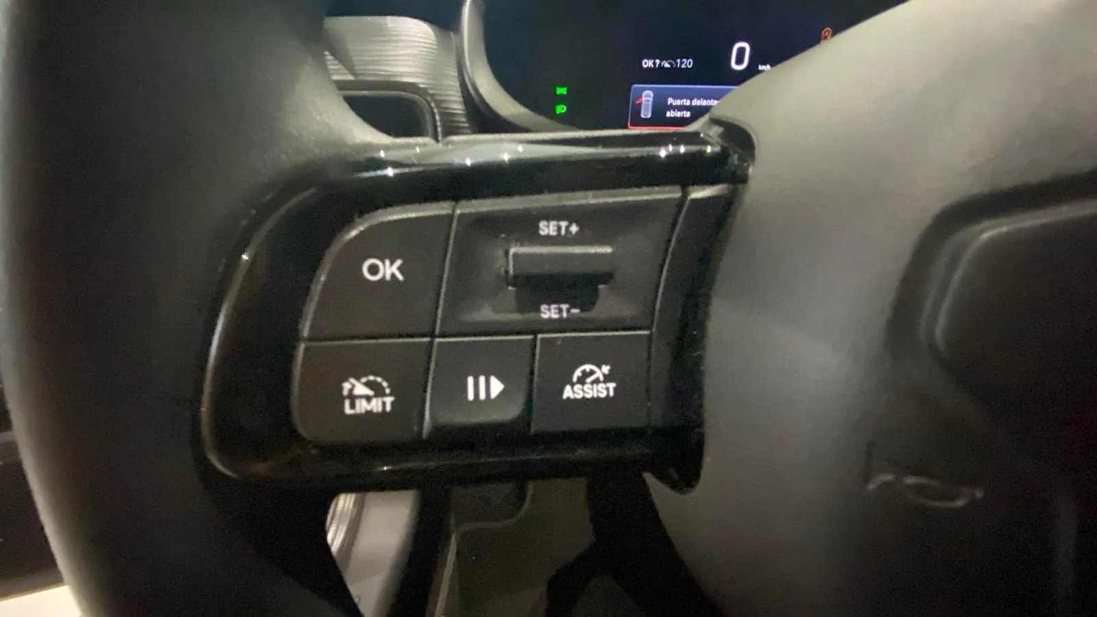 Jeep Avenger 1.2 G Longitude - foto 11