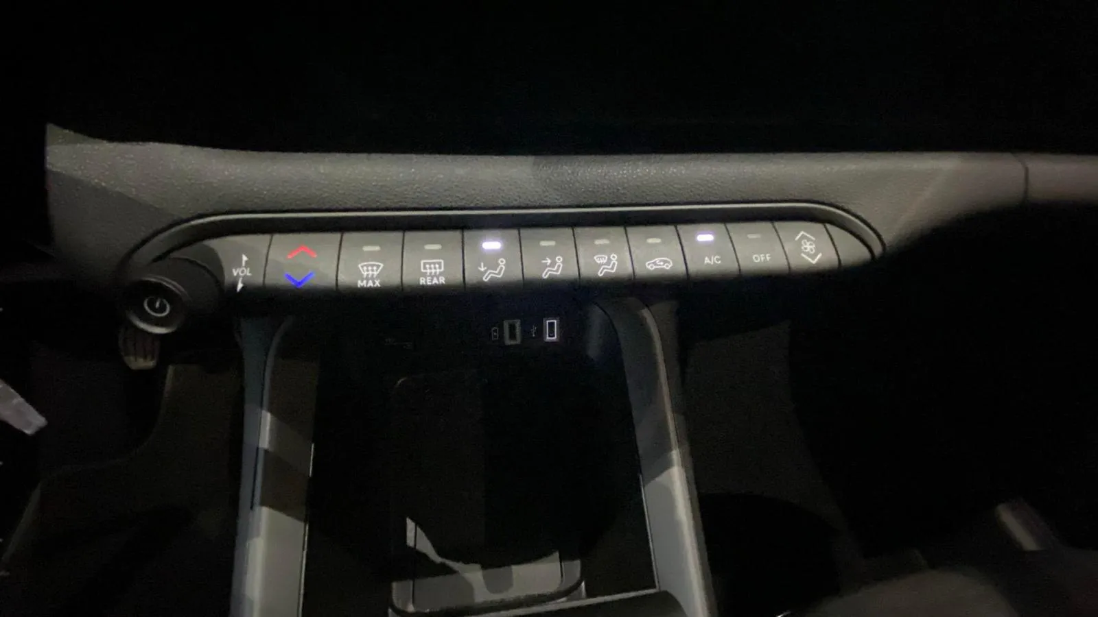 Jeep Avenger 1.2 G Longitude - foto 18